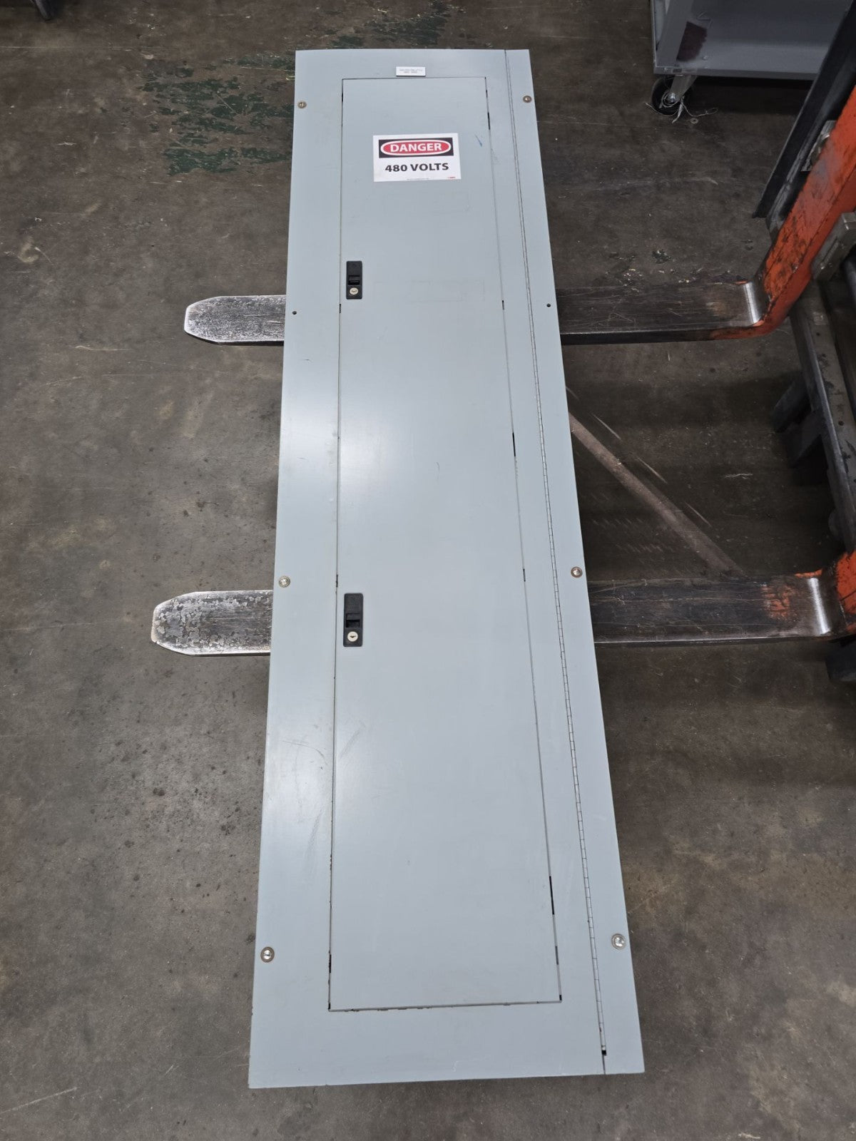 GE ADF3482GTX Panelboard 225A 480V 3PH 3W 48 Cir MCB Panel 225 Amp SFPA36AT0250