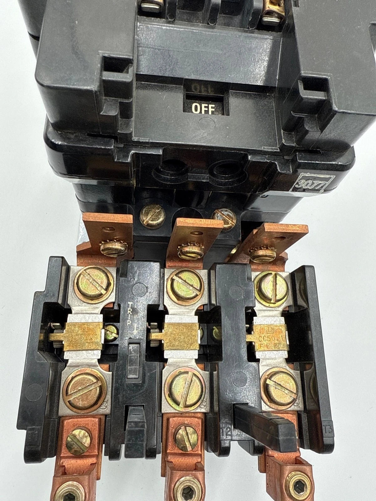 Square D 8536SE01S NEMA Size 3 Starter 90A 3P 600V 3PH 50HP Coil 440/480V Used