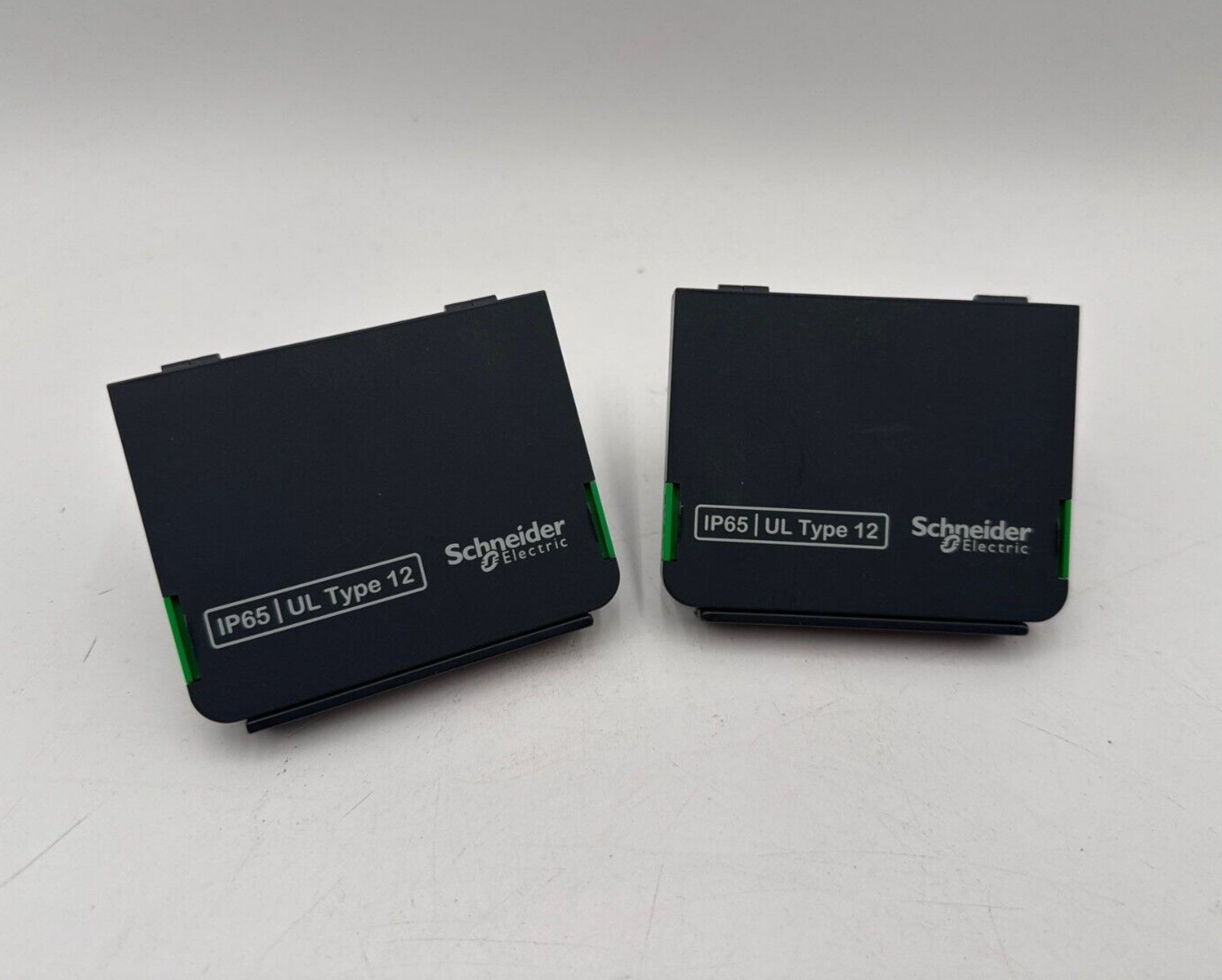 Schneider VW3A1112 Used