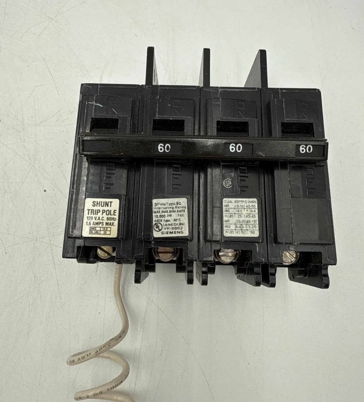 Siemens BQ3B06000S01 Circuit Breaker 60A 3P 240V 3PH 60 Amp 3 Pole Shunt Trip Used