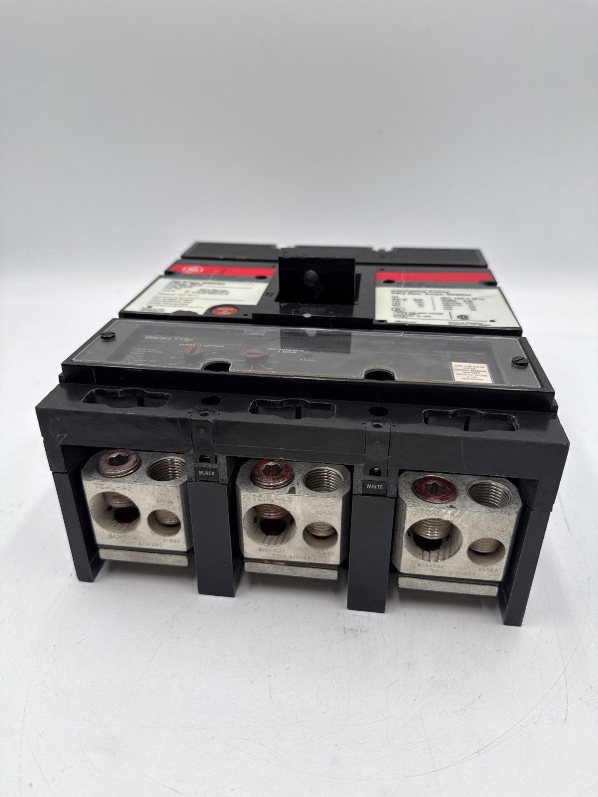GE TJL4V2603 Circuit Breaker 300A 3P 600V 3PH TJL 300 Amp 3 Pole VersaTrip T4VT Used