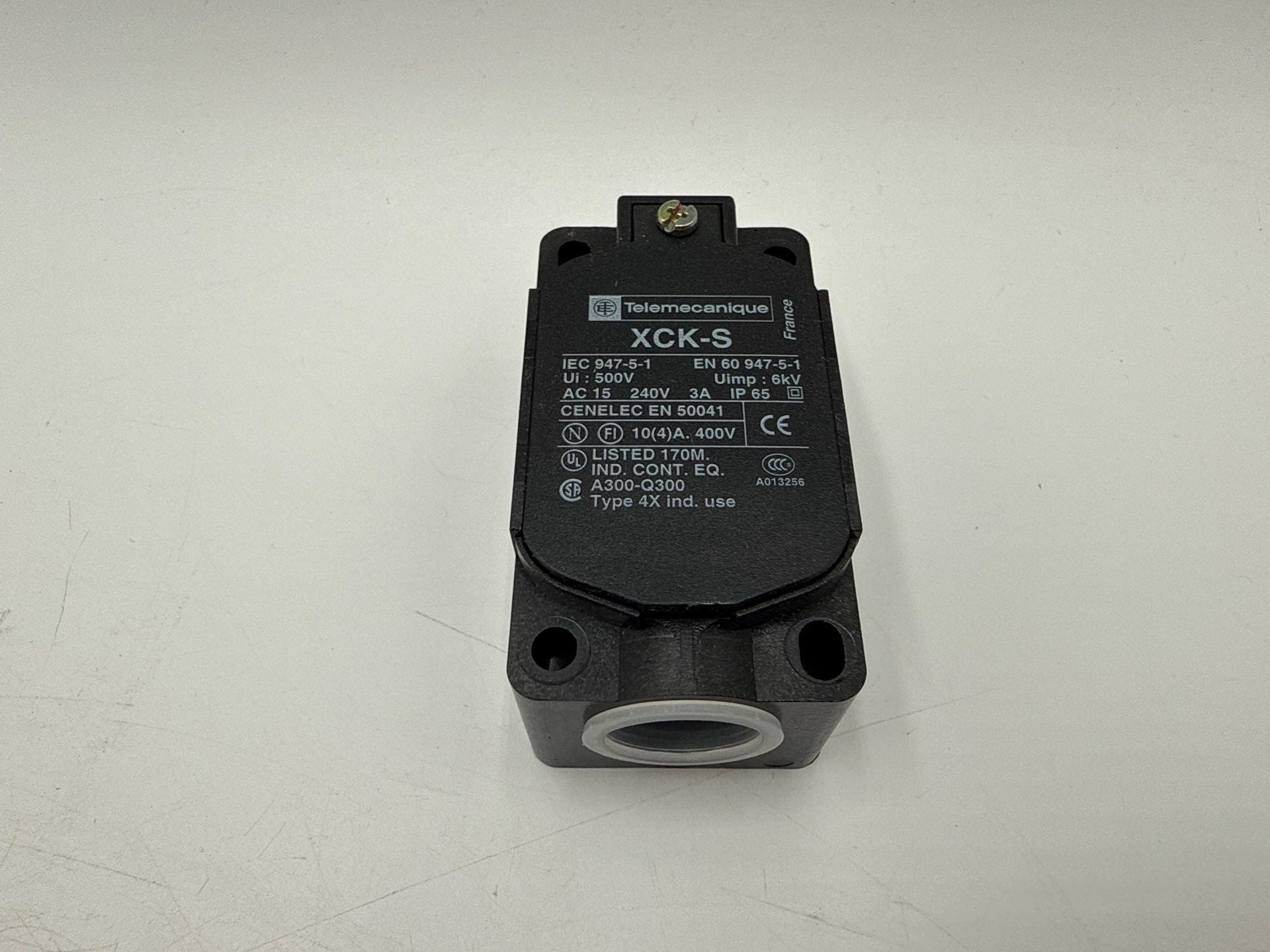 Telemecanique ZCK S1 Body Contact Limit Switch 3A 240V New