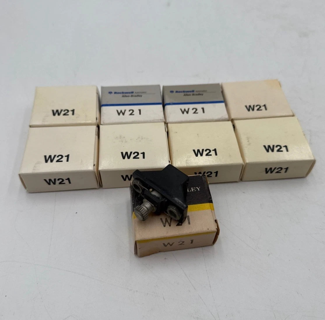 9PC Lot Allen Bradley W21 Thermal Overload Relay Heater Element Unit W-21 New