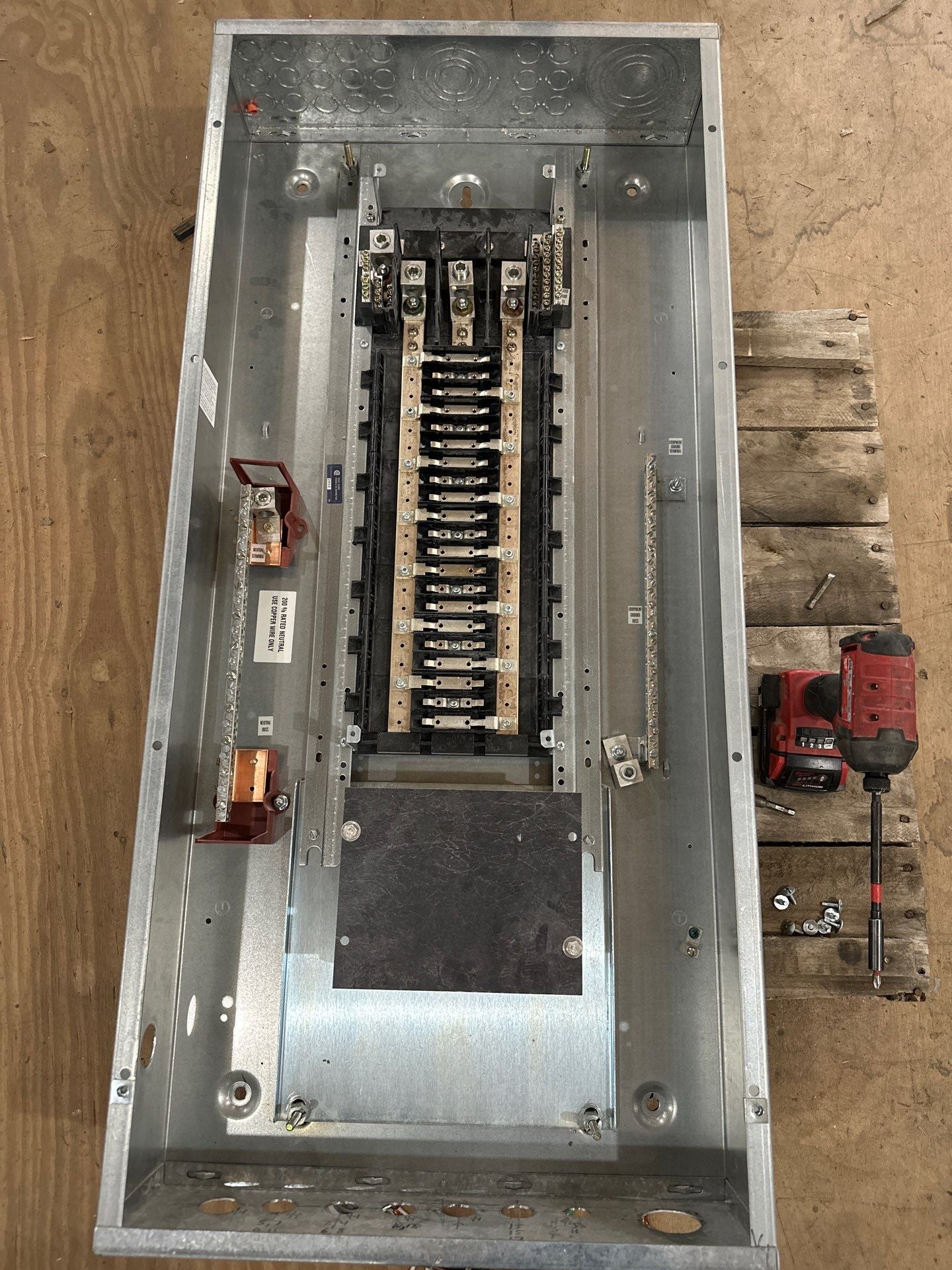 Square D NQOD442L225CU Panelboard 225A 208/120V 3PH 4W 42 Cir MLO Panel 225 Amp Used