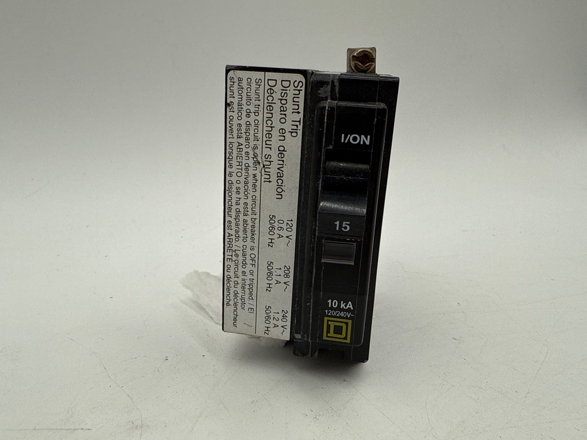 Square D QOB1151021 Circuit Breaker 15A 1P 120/240V QOB 15 Amp Shunt Trip Used