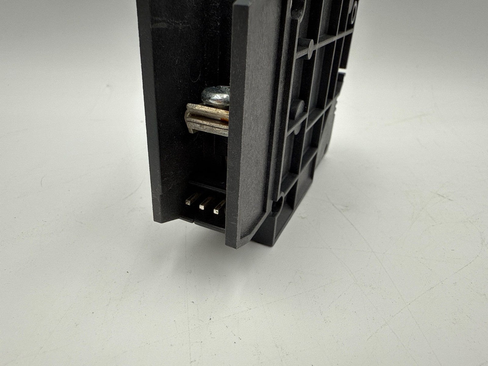 Cutler Hammer GHBS1020D Circuit Breaker 20A 1P 277V 1PH GHBS Bolt On 20 Amp Used