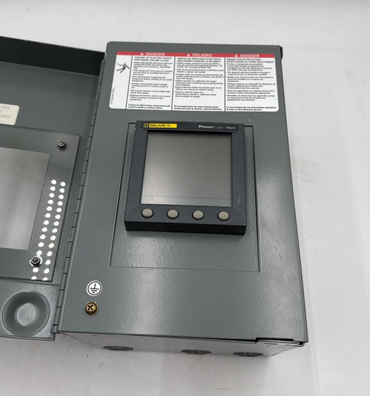 Square D HDMPM21048311 PowerLogic High Density Power Meter Cabinet PM210 Used