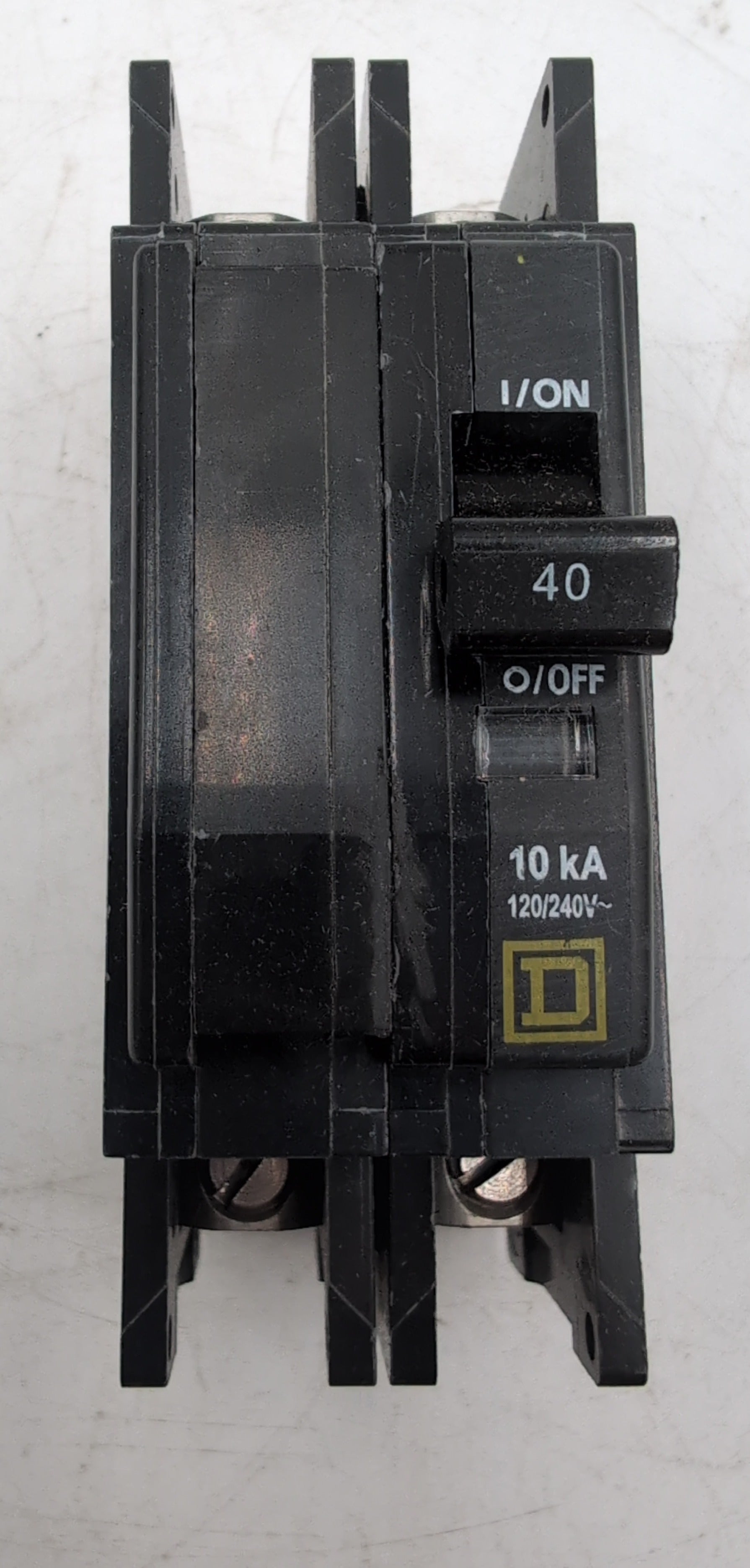 Square D QOU240 Miniature Circuit Breaker 40 Amp 2-Pole 120/240V Unit Mount New New