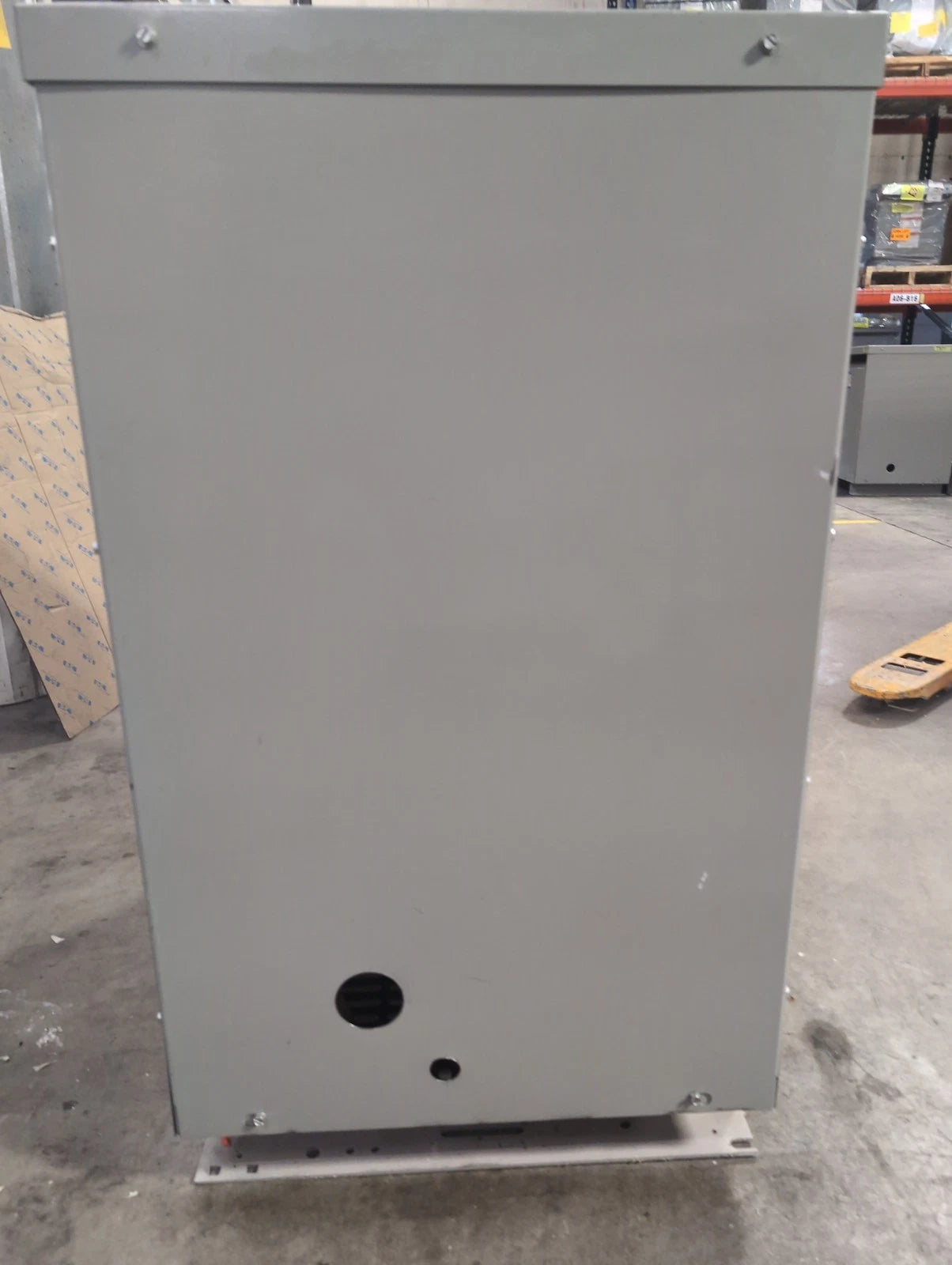 112.5KVA GE Transformer 9T23B3875 Indoor Encl Pri 480V Sec 208/120V 3PH Type QL Used