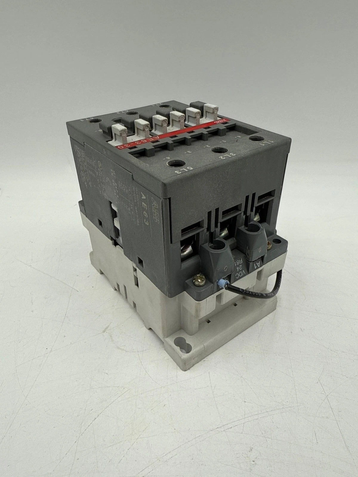 ABB AE63-30 Contactor 90A 3P 600V 3PH 60HP Coil 24VDC CDL5-01 Aux Contact Block Used
