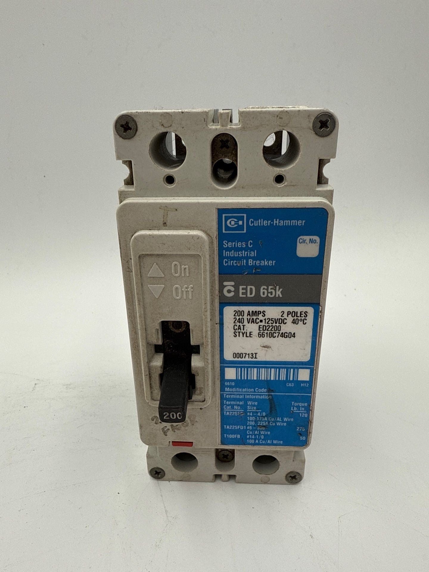 Cutler Hammer ED2200 Circuit Breaker 200A 2P 240V ED 65k 200 Amp 2 Pole Used