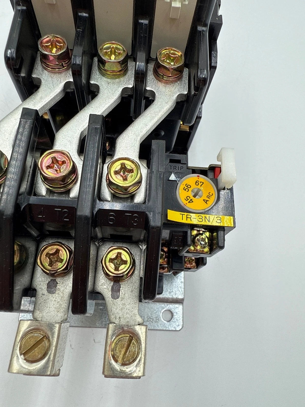 Fuji SC-3N 4NC2H0 Starter 100A 3P 600V 3PH 40HP Coil 110/120V Overload 45-67A New