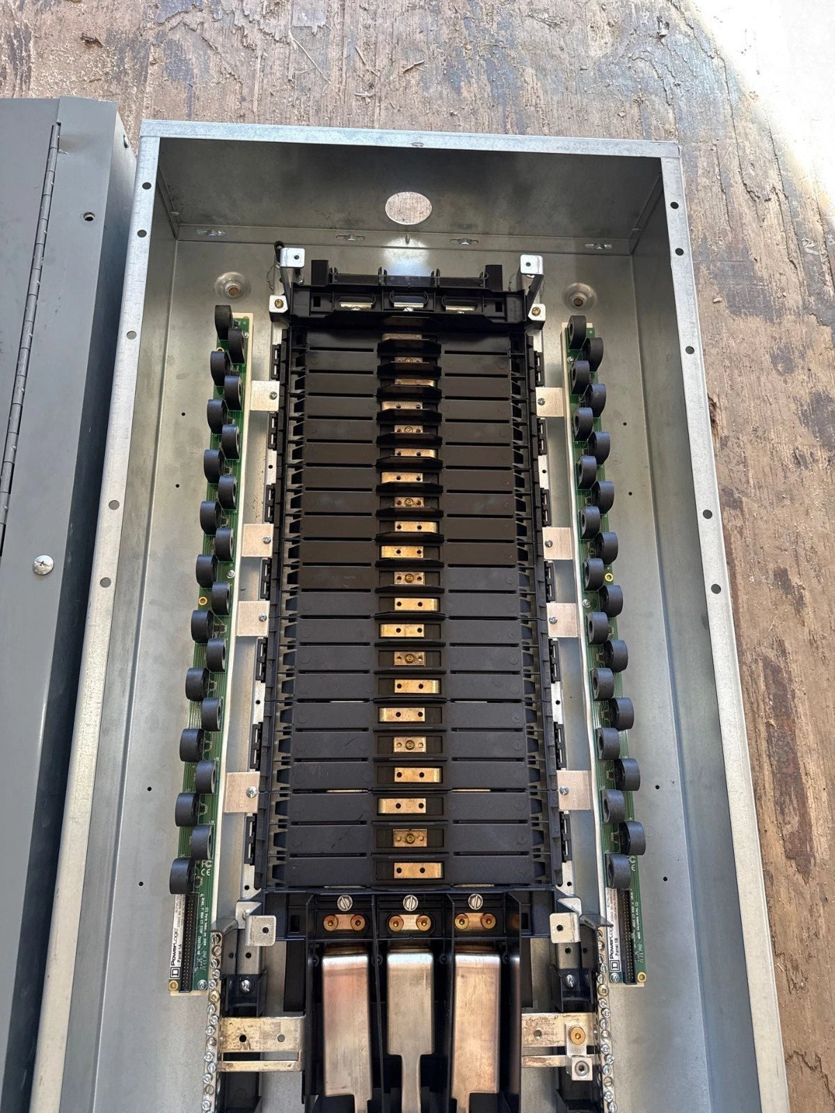 Square D NF Panelboard 125A 480/277V 3PH 4W 42 Cir MCB Panel 125 Amp HDP36125 Used