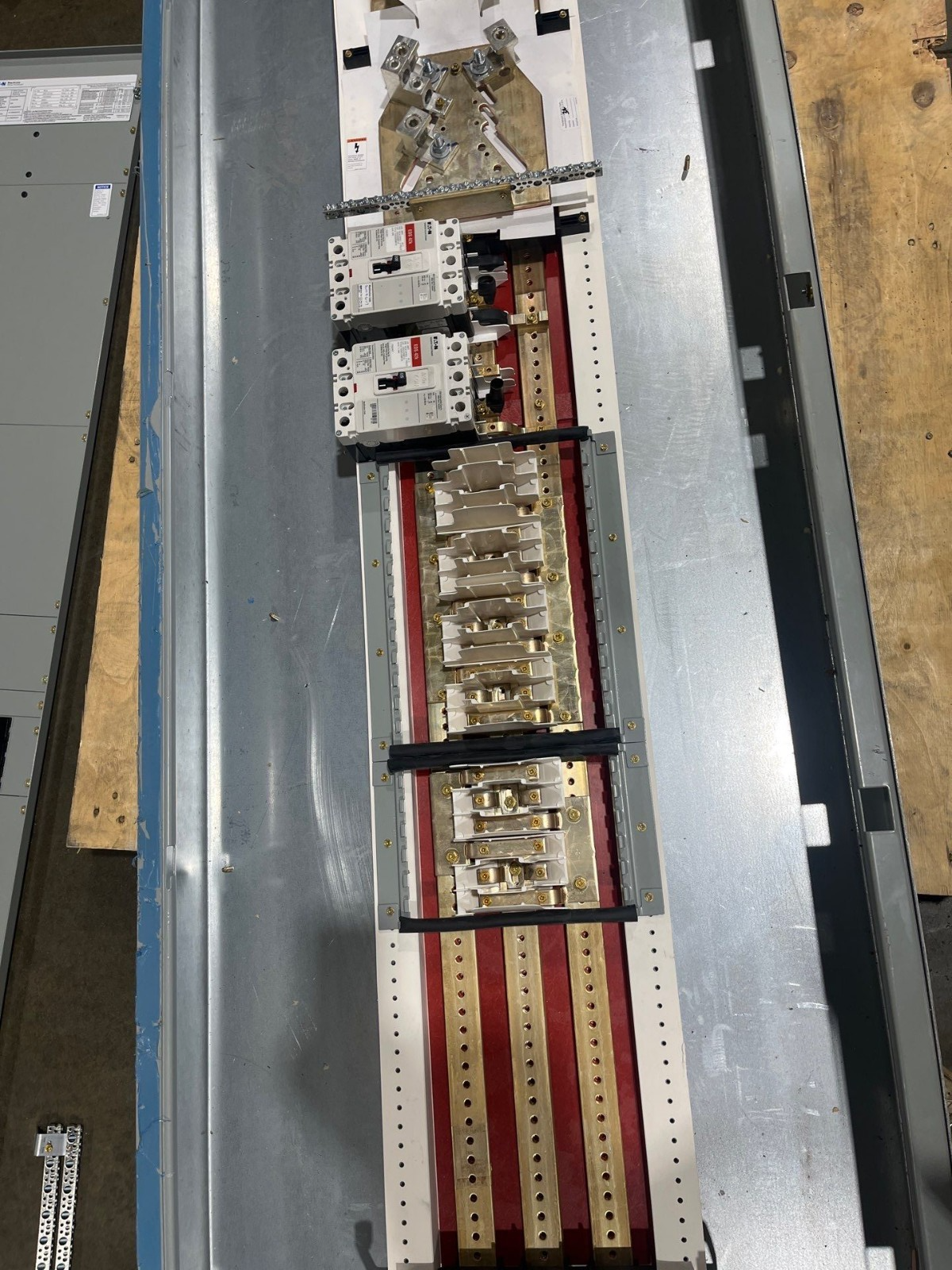 Eaton PRL3A Panelboard 800A 208/120V 3PH 4W MLO Panel 800 Amp 42Cir EZB2890R New