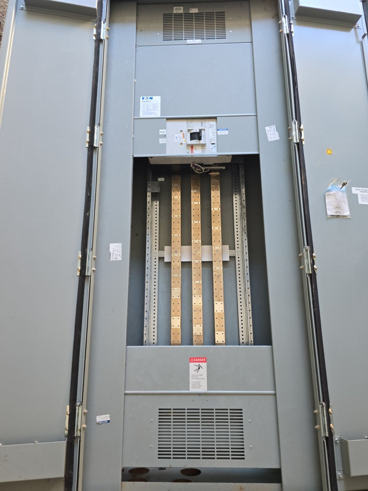 Eaton PRL4B Panelboard 1200A 480/277V 3PH MCB Panel 1200 Amp NGH312039E LSIG 3R Used