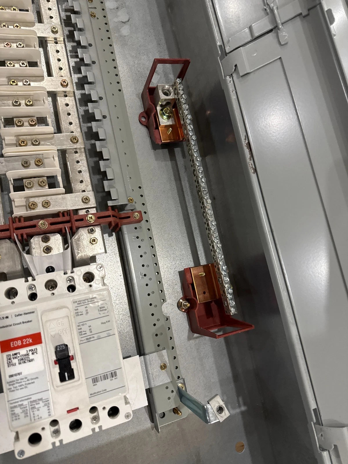 Eaton PRL1A Panelboard 225A 208/120V 3PH 4W MCB Panel 225 Amp 30 Cir EDB3225 New