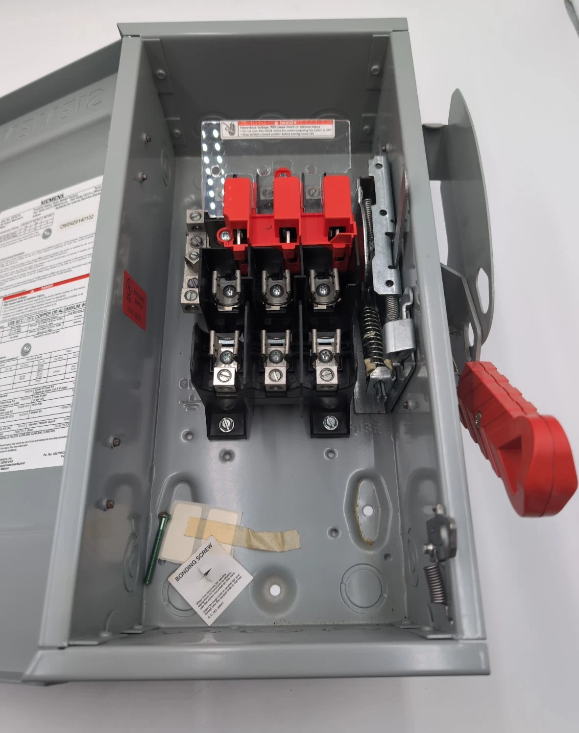 Siemens HF321N Safety Disconnect Switch 30A 3P 240V Type 1 Enclosure NEW New