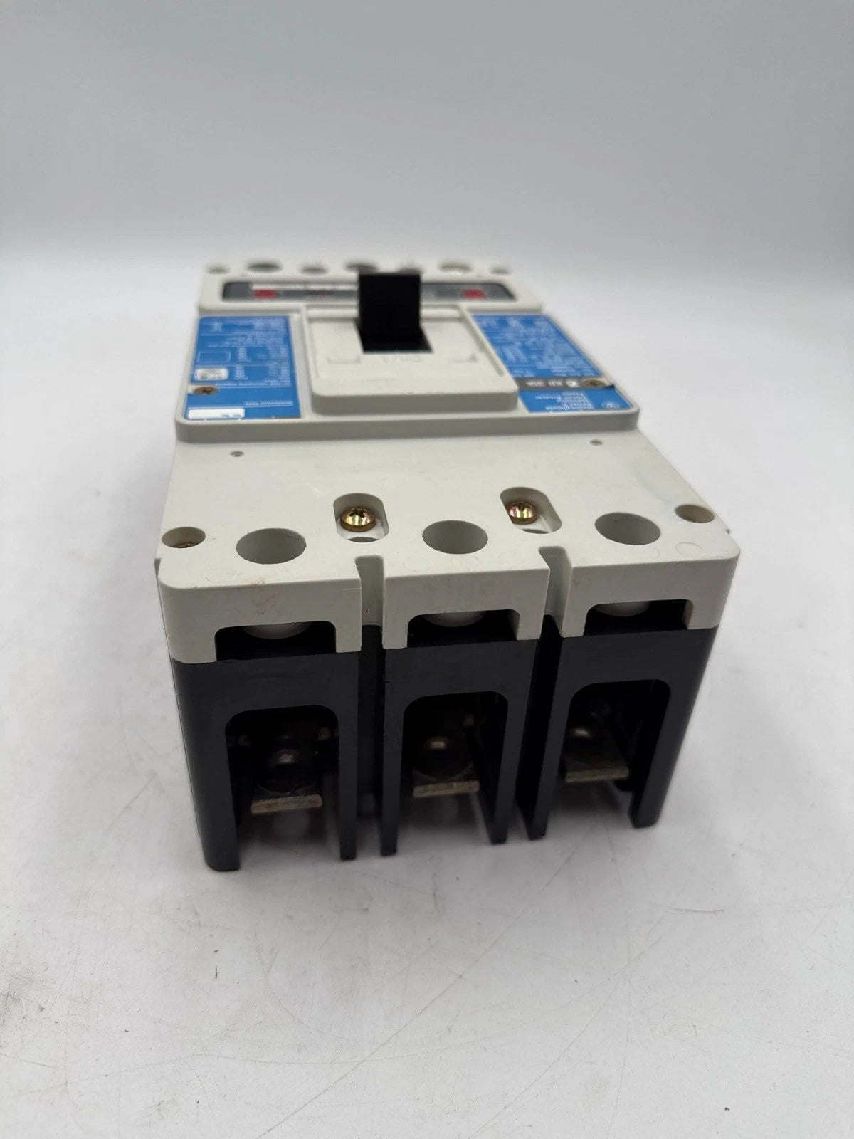 Westinghouse KD3300 Circuit Breaker 300A 3P 600V KD 35k 300 Amp 3 Pole KT3300T Used