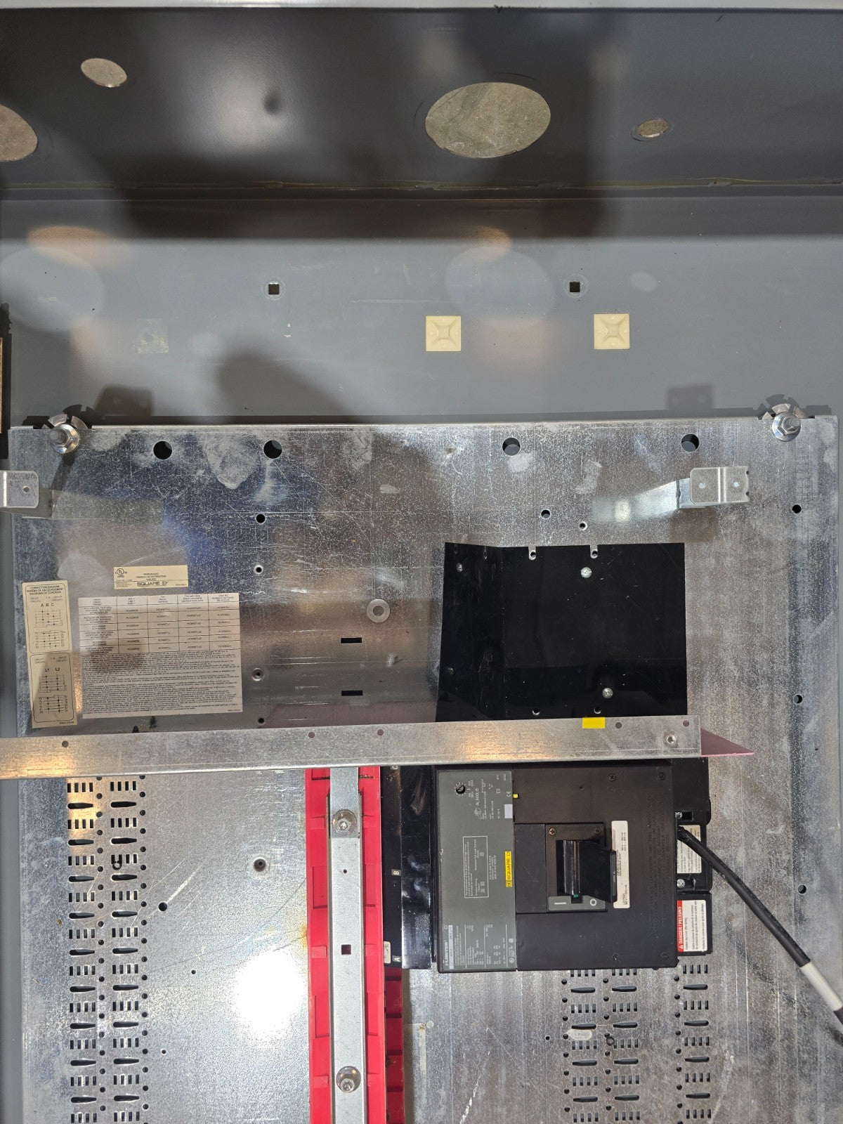 Square D HCP I-Line Panel 400A 480V 3PH 3W MCB 400 Amp LI36400 3R Encl 66 Cir Used