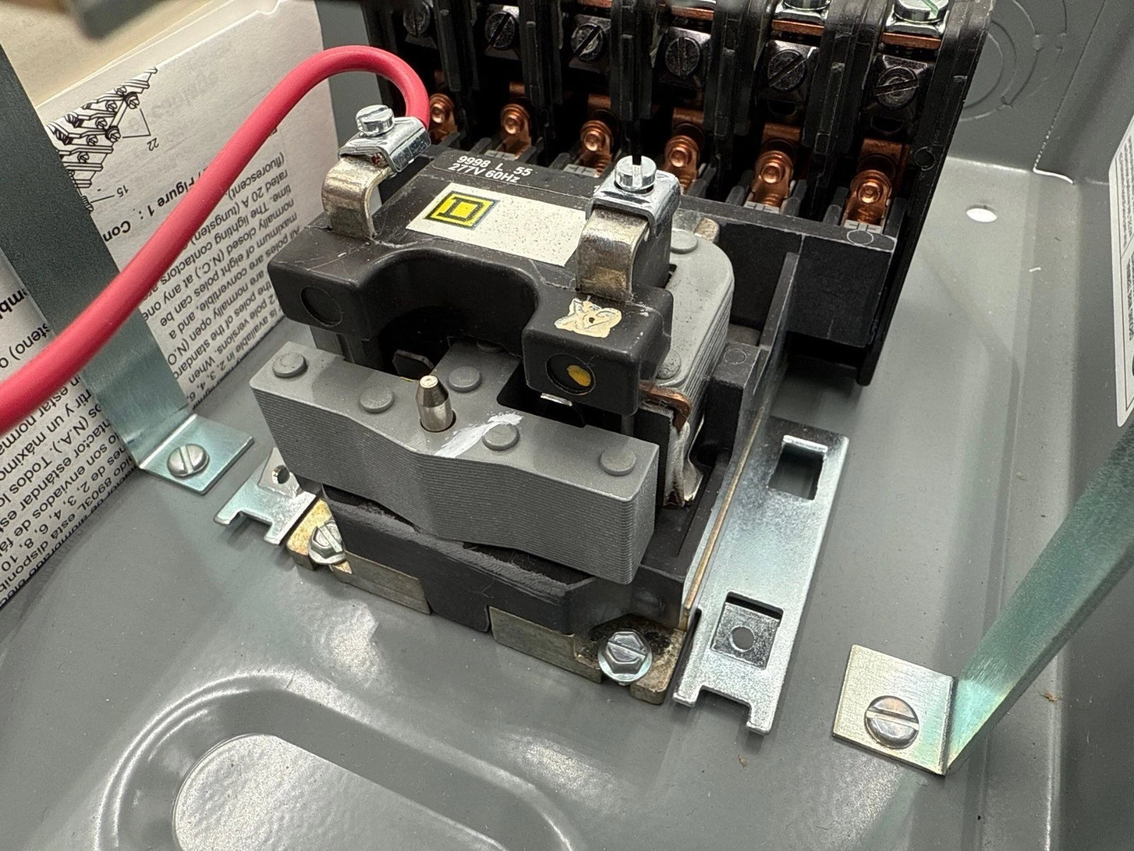 Square D 8903LG60V04C Lighting Contactor Electrically Held 6Pole 30A Coil 277V New