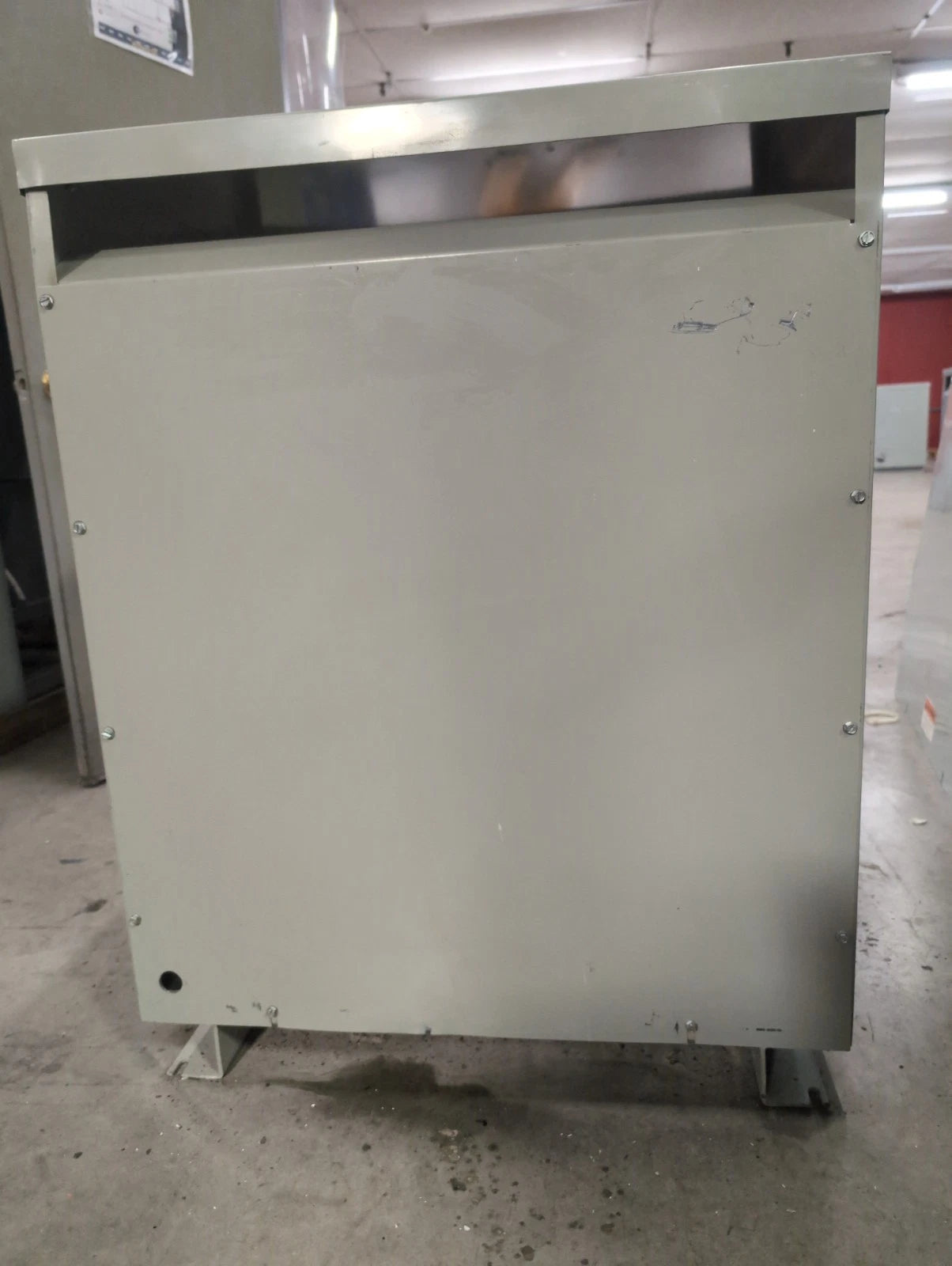 112.5KVA GE Transformer 9T23B3875 Indoor Encl Pri 480V Sec 208/120V 3PH 60Hz Used