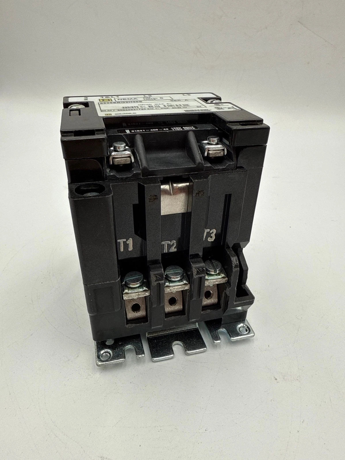 Square D 8536SBG2H30S Contactor Coil 110/120V NEMA Size 0 3P 600V 5HP 3PH Used