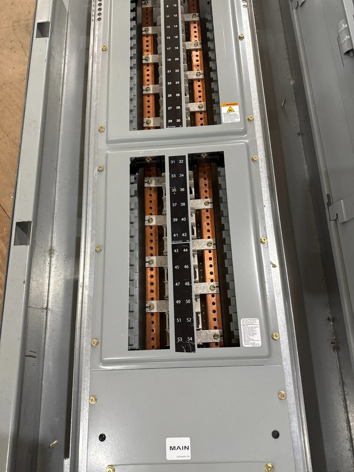 Eaton PRL1X Panelboard 250A 208/120V 3PH 4W 250 Amp Panel MCB 54 Cir PDD33G0250 Used