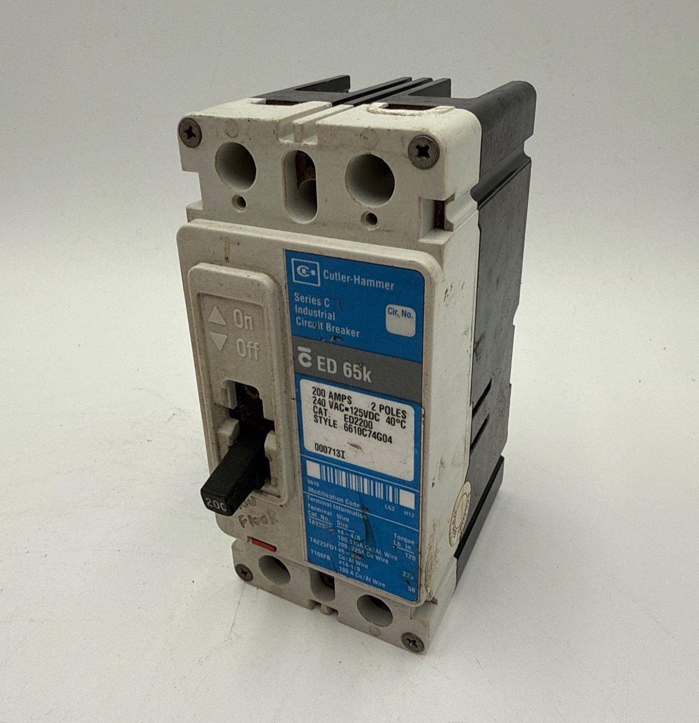 Cutler Hammer ED2200 Circuit Breaker 200A 2P 240V ED 65k 200 Amp 2 Pole Used