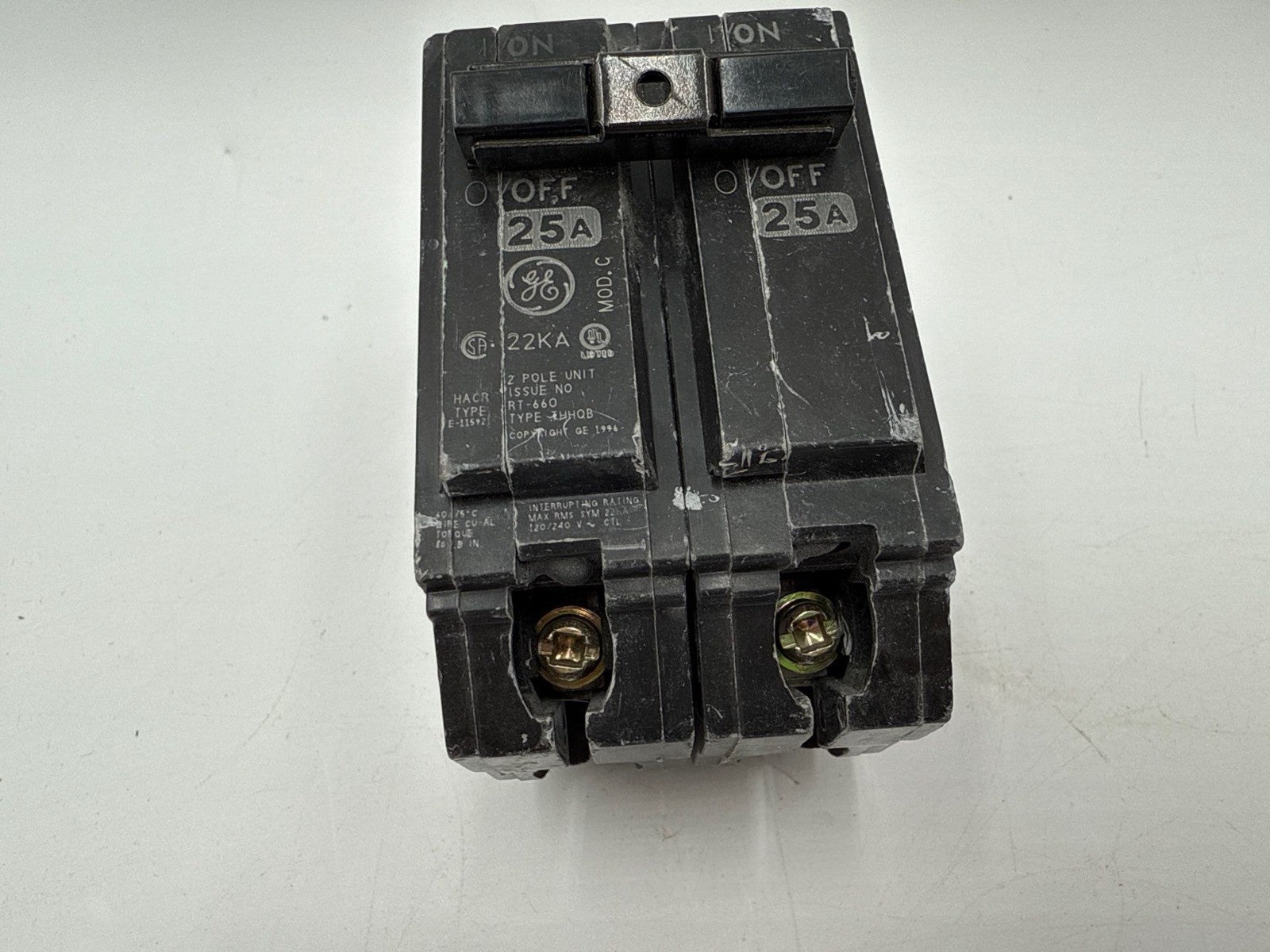 GE THHQB2125 Circuit Breaker 25A 2P 240V 22kA THHQB 25 AMP 2 Pole Bolt On New