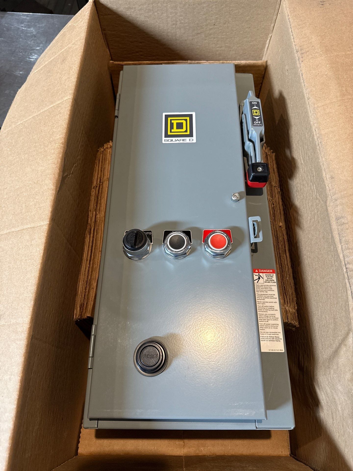 Square D 8538SBG33V86ACFF4T Combo Starter Size 0 8536SBO2S Coil 120V 9422FTCF33 New