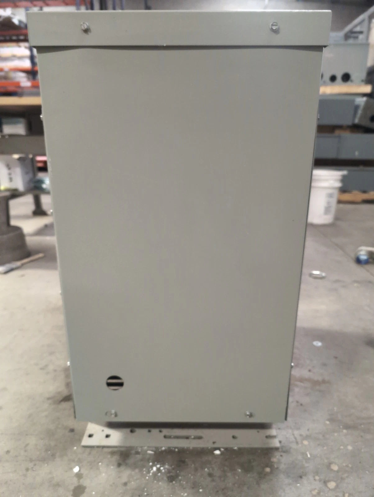 45 KVA GE 9T23B3873 Transformer Pri 480V Sec 208/120V 3PH Indoor QL Type 2 Encl Used
