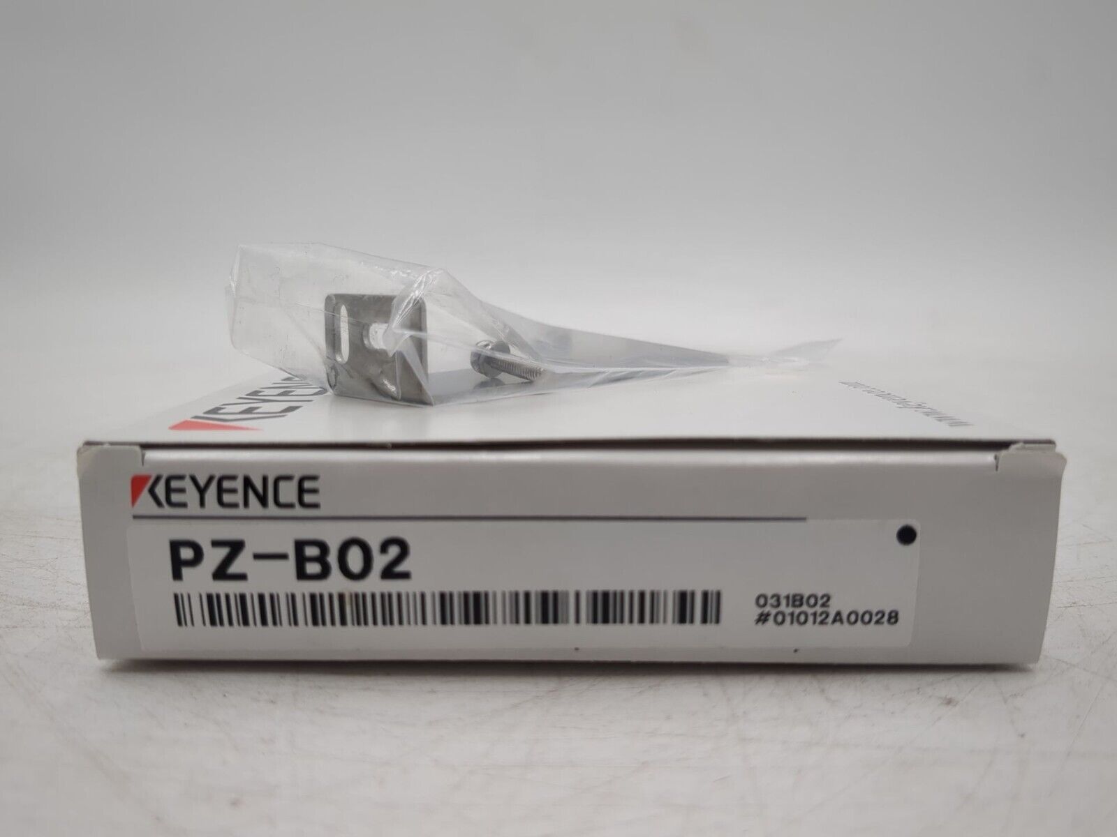 KEYENCE CORP PZ-B02 New