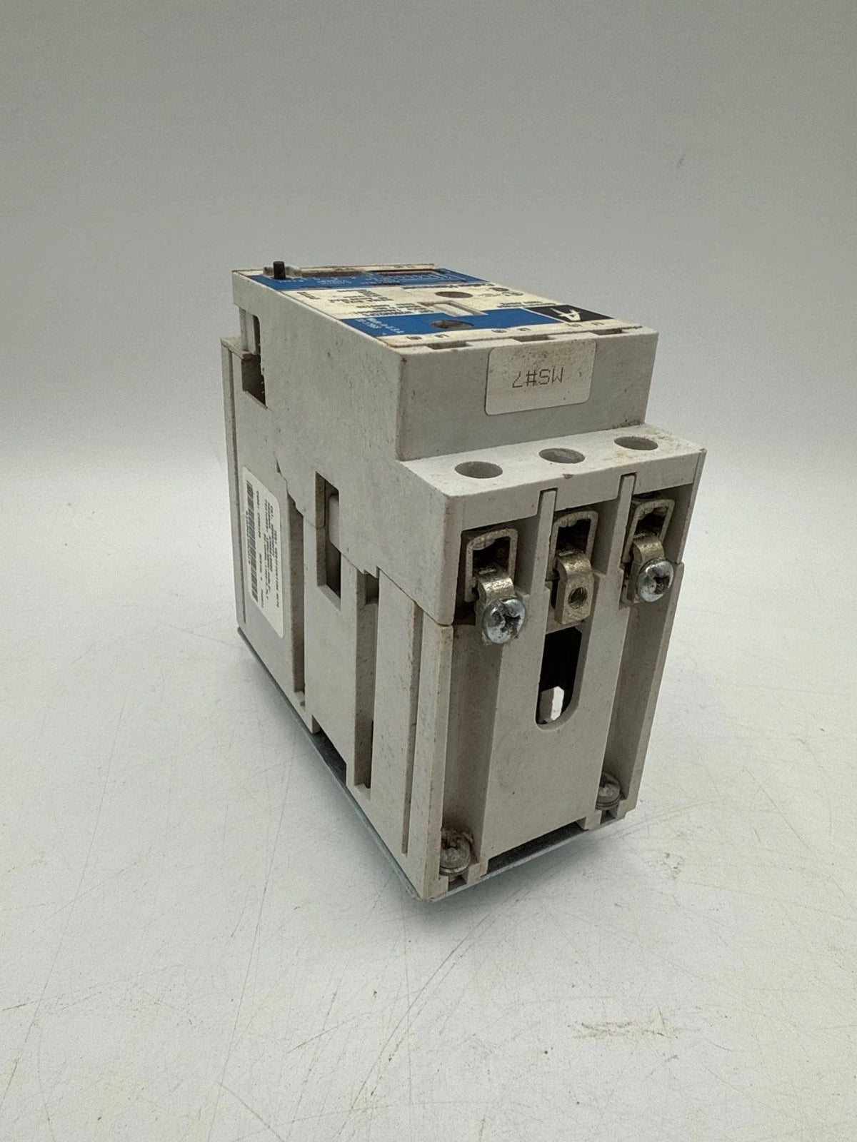 Cutler Hammer W200M2CFC Motor Starter NEMA Size 2 45A 3P 600V 3PH Control 120V Used