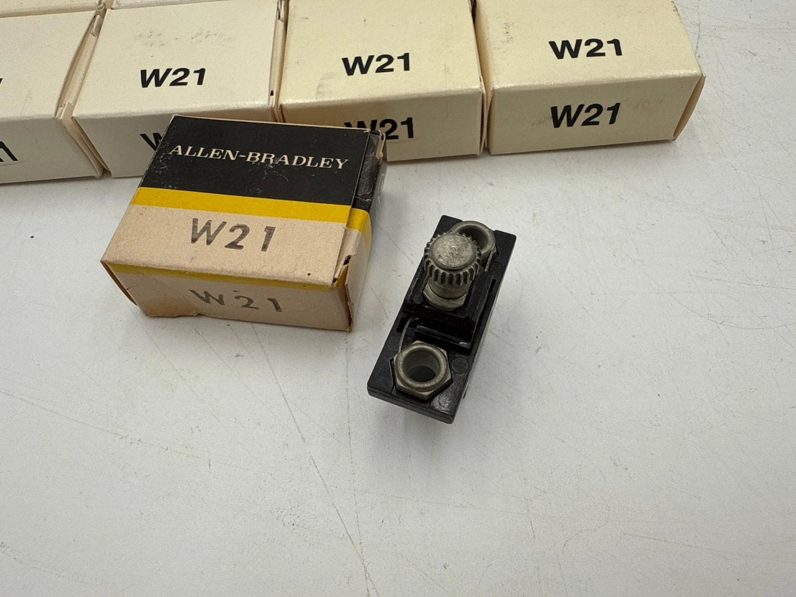 9PC Lot Allen Bradley W21 Thermal Overload Relay Heater Element Unit W-21 New