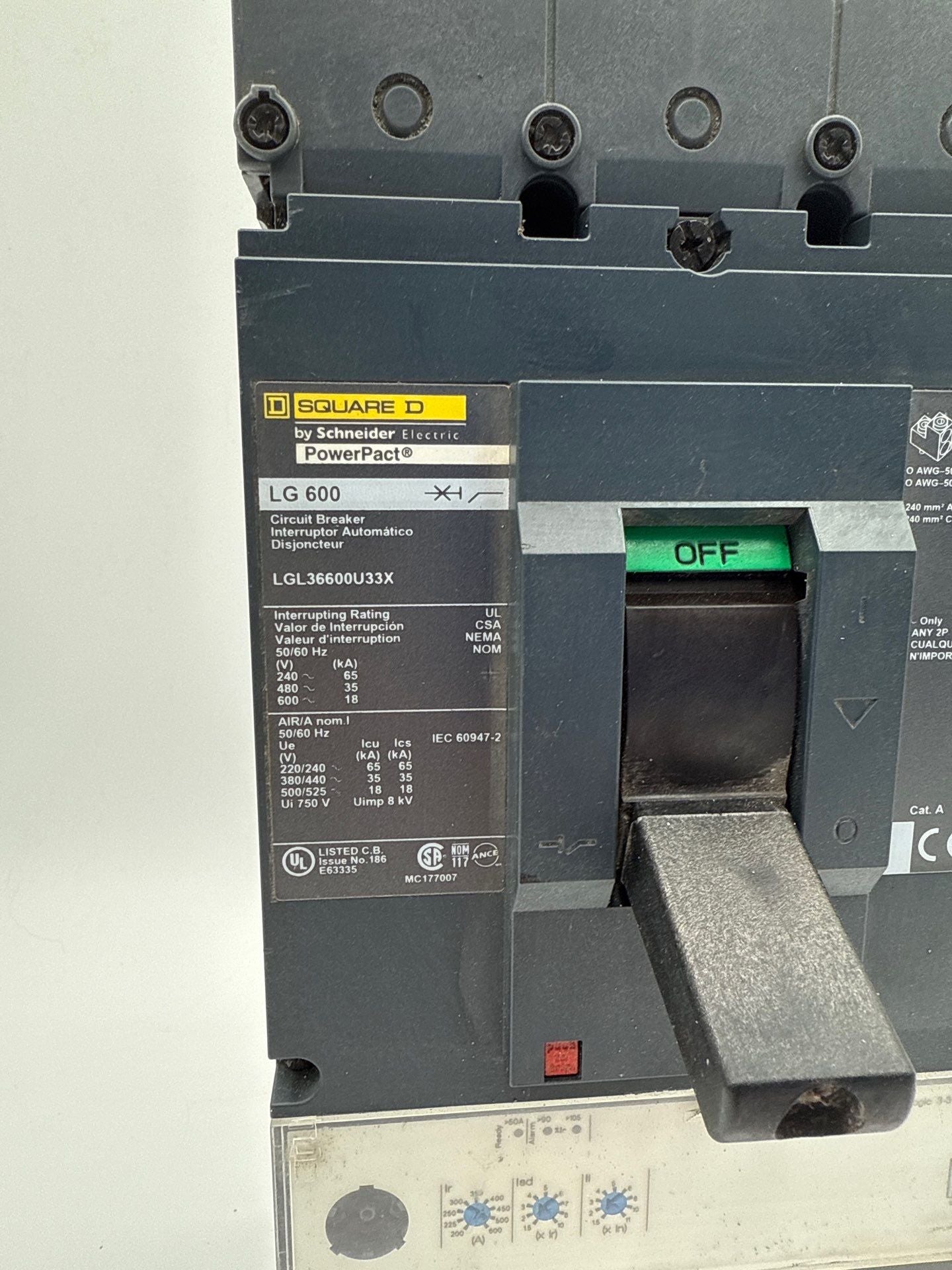 Square D LGL36600U33X Circuit Breaker 600A 3P 600V LG 600 PowerPact 600 Amp Used