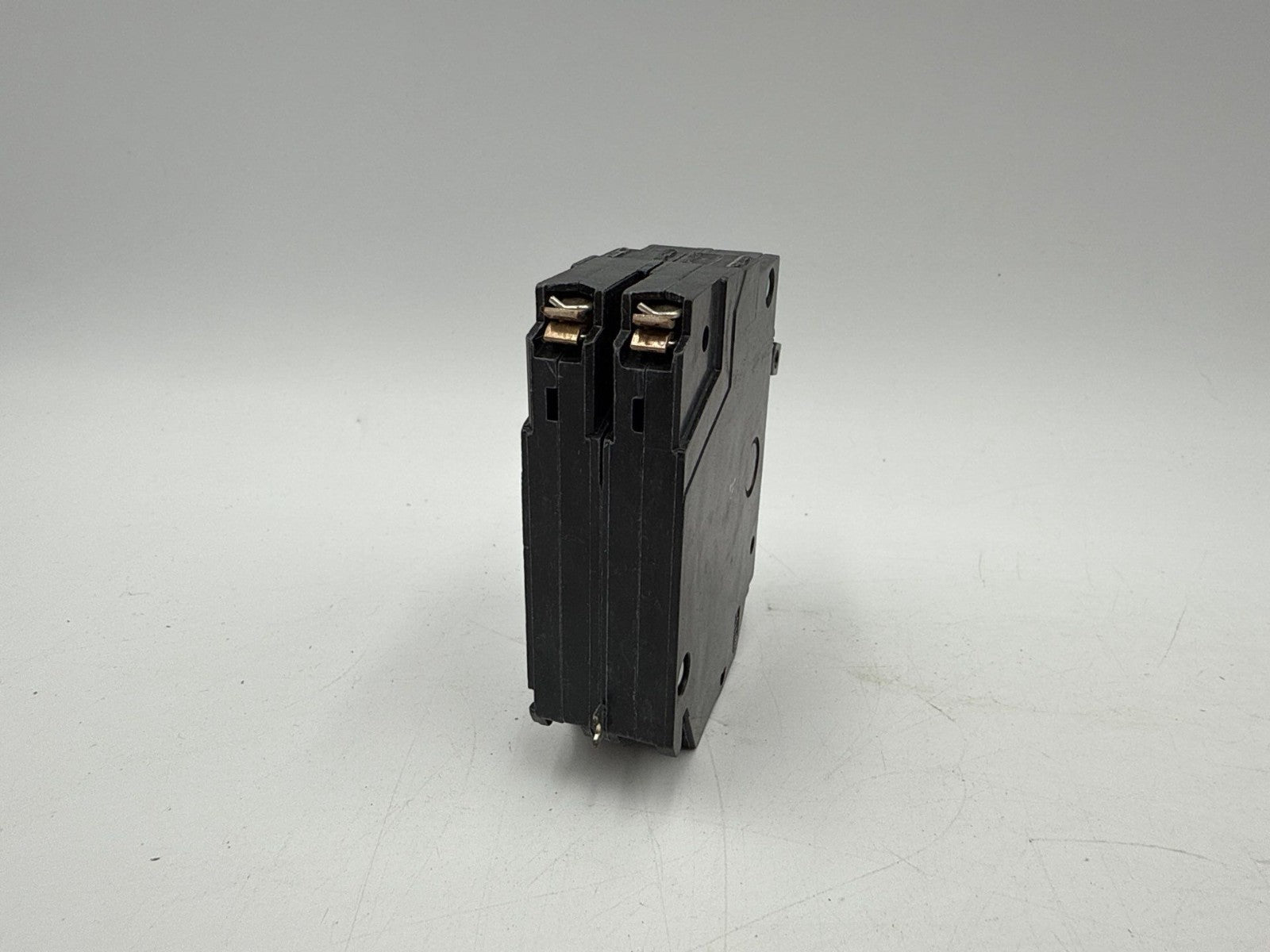 GE THQP235 Circuit Breaker 35A 2P 120/240V THQP 35 Amp 2 Pole Plug On New