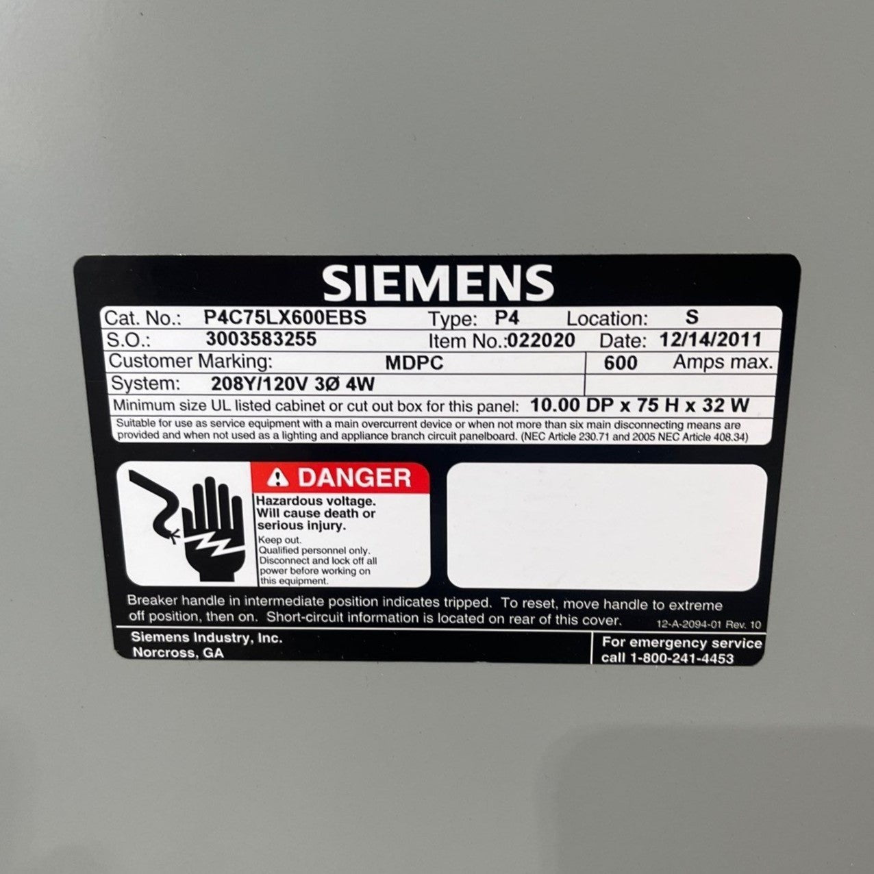 Siemens P4 Panelboard P4C75LX600EBS 600A 208/120V 3PH 4W 600 Amp Panel MCB 42Cir