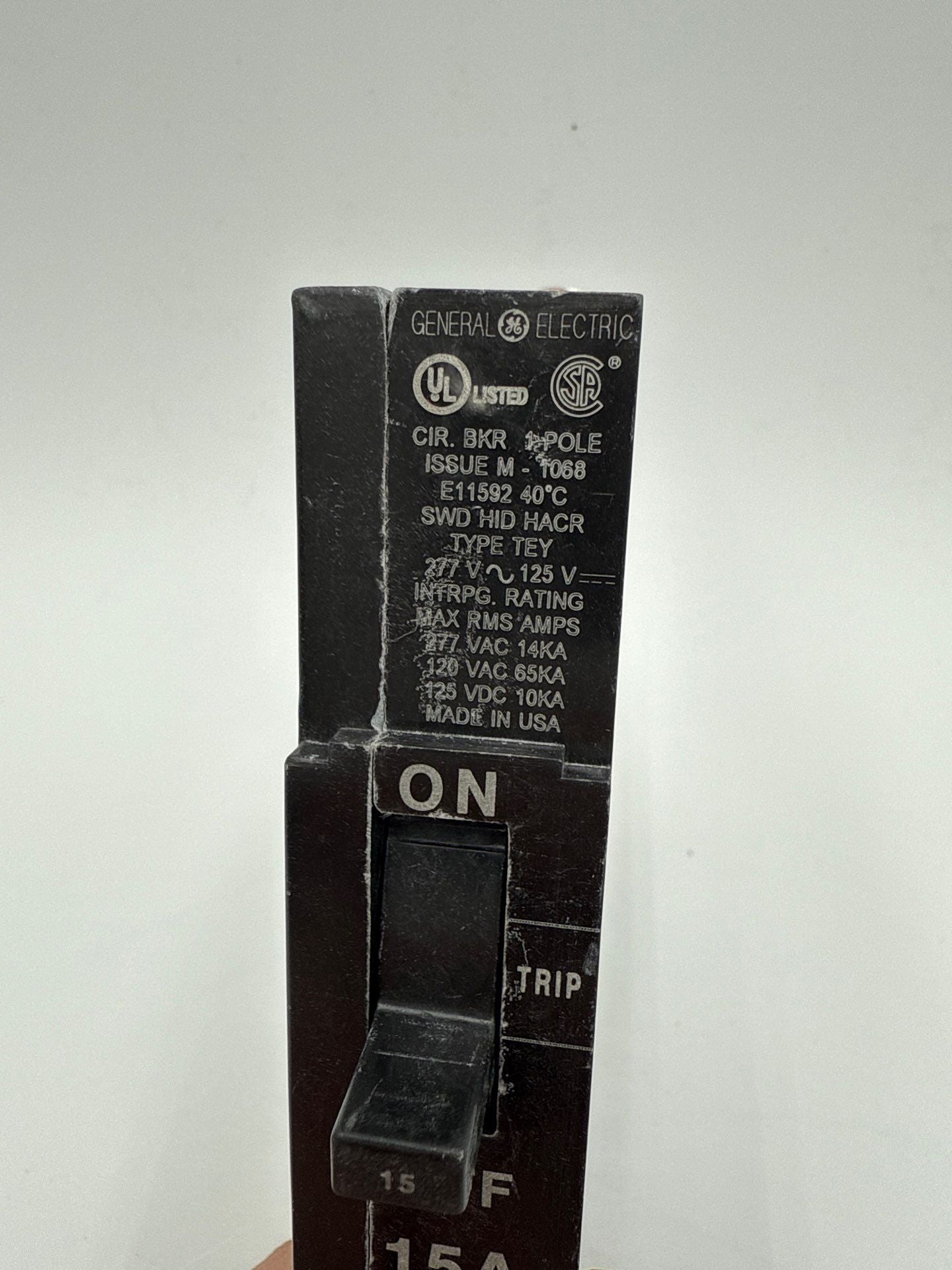 GE TEY115 Bolt On Circuit Breaker 15A 1P 277V TEY 15 Amp 1 Pole Used