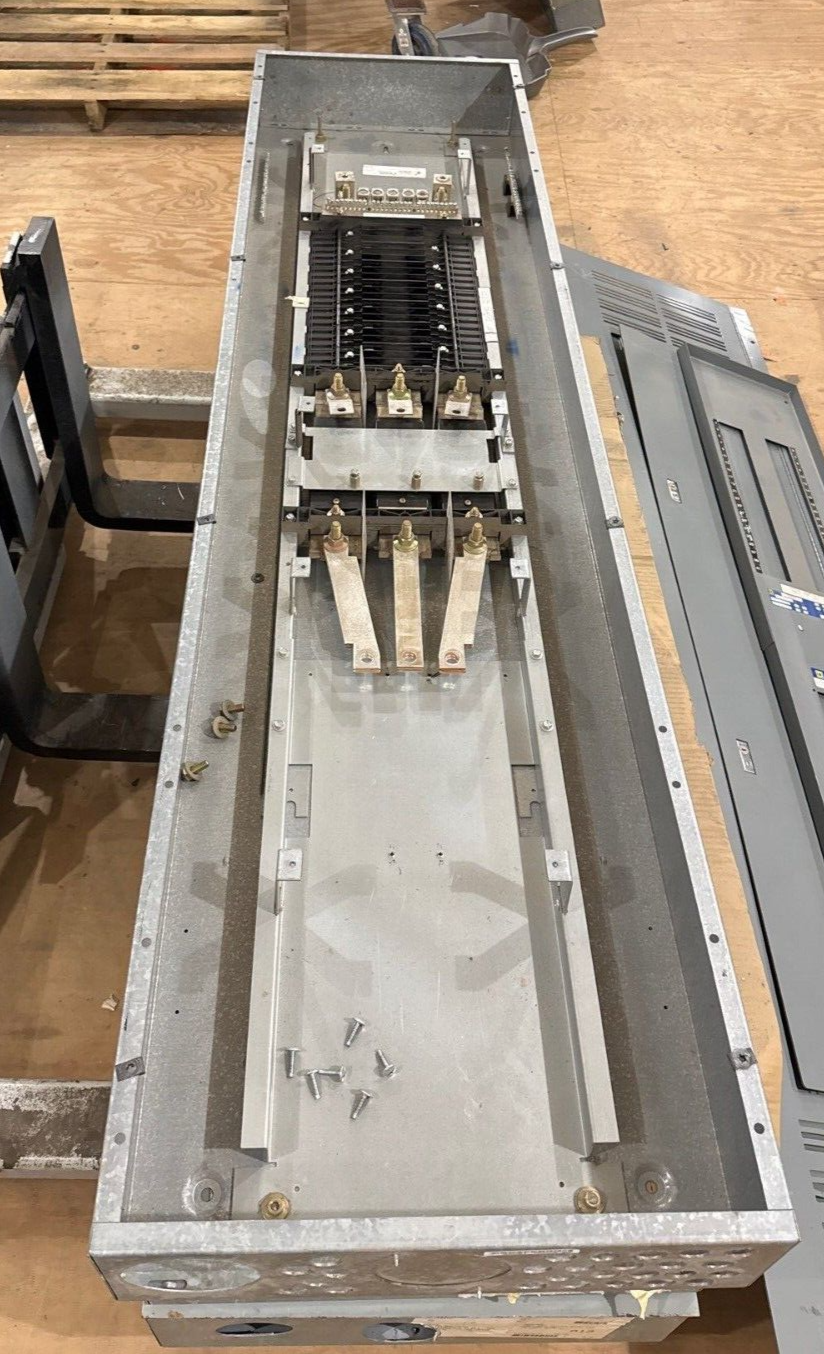 Square D NQOD Panelboard 250A 400A 208/120V 3PH 4W 42 Circuit Indoor Encl MCB P300 Used