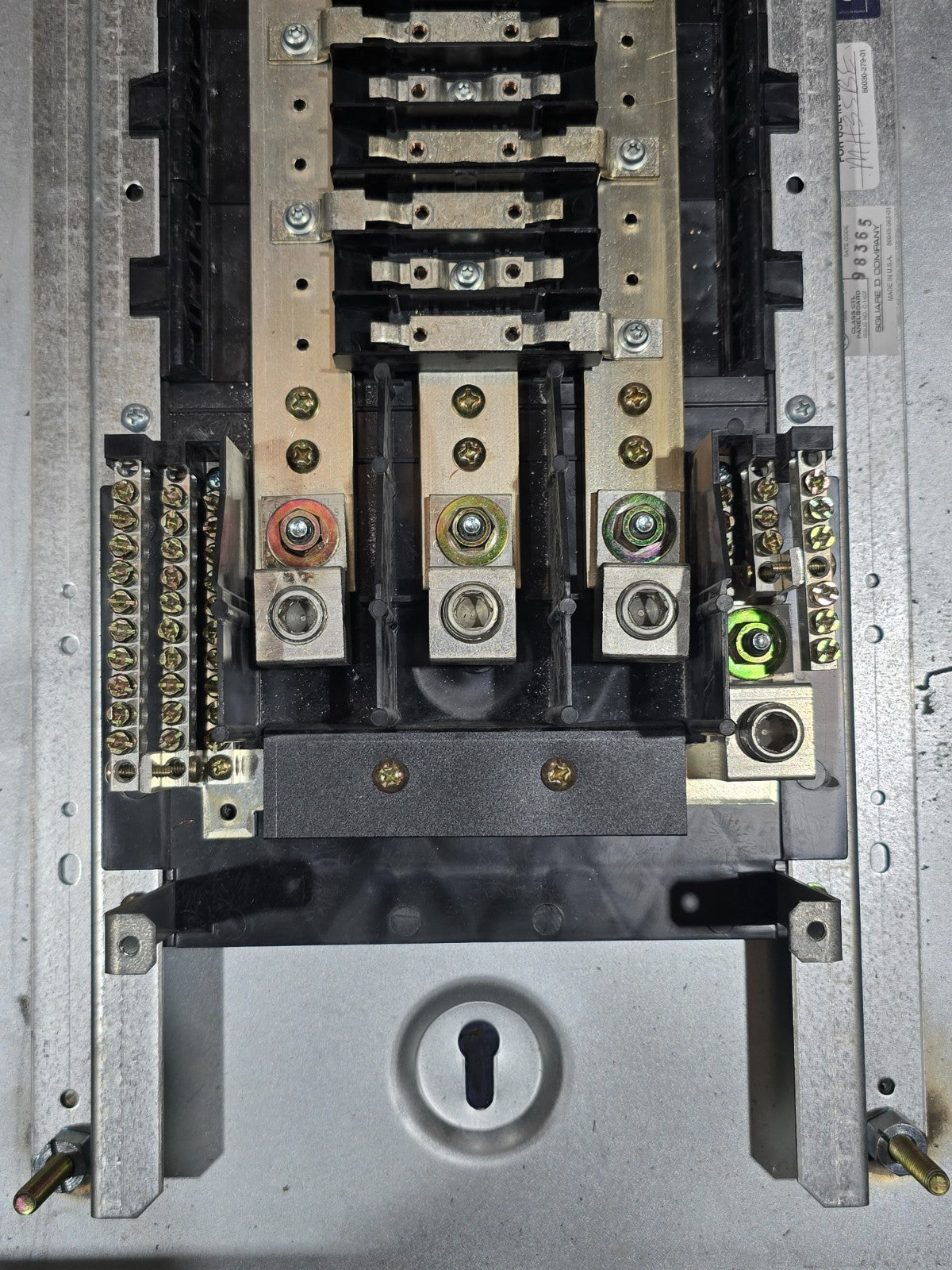 Square D NQOD Panelboard 225A 208/120V 3PH 4W MLO 225 Amp Panel Indoor 42 Cir Used