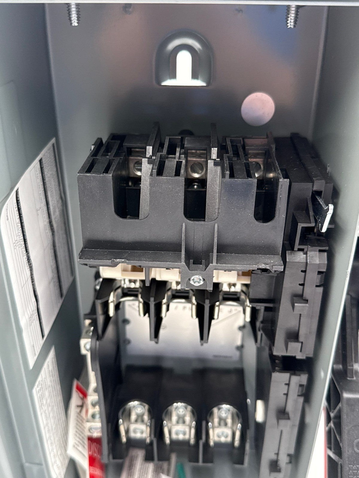 Square D VH361NRB Safety Disconnect Switch 30A 3P 600V Indoor Encl 30 Amp 3 Pole New