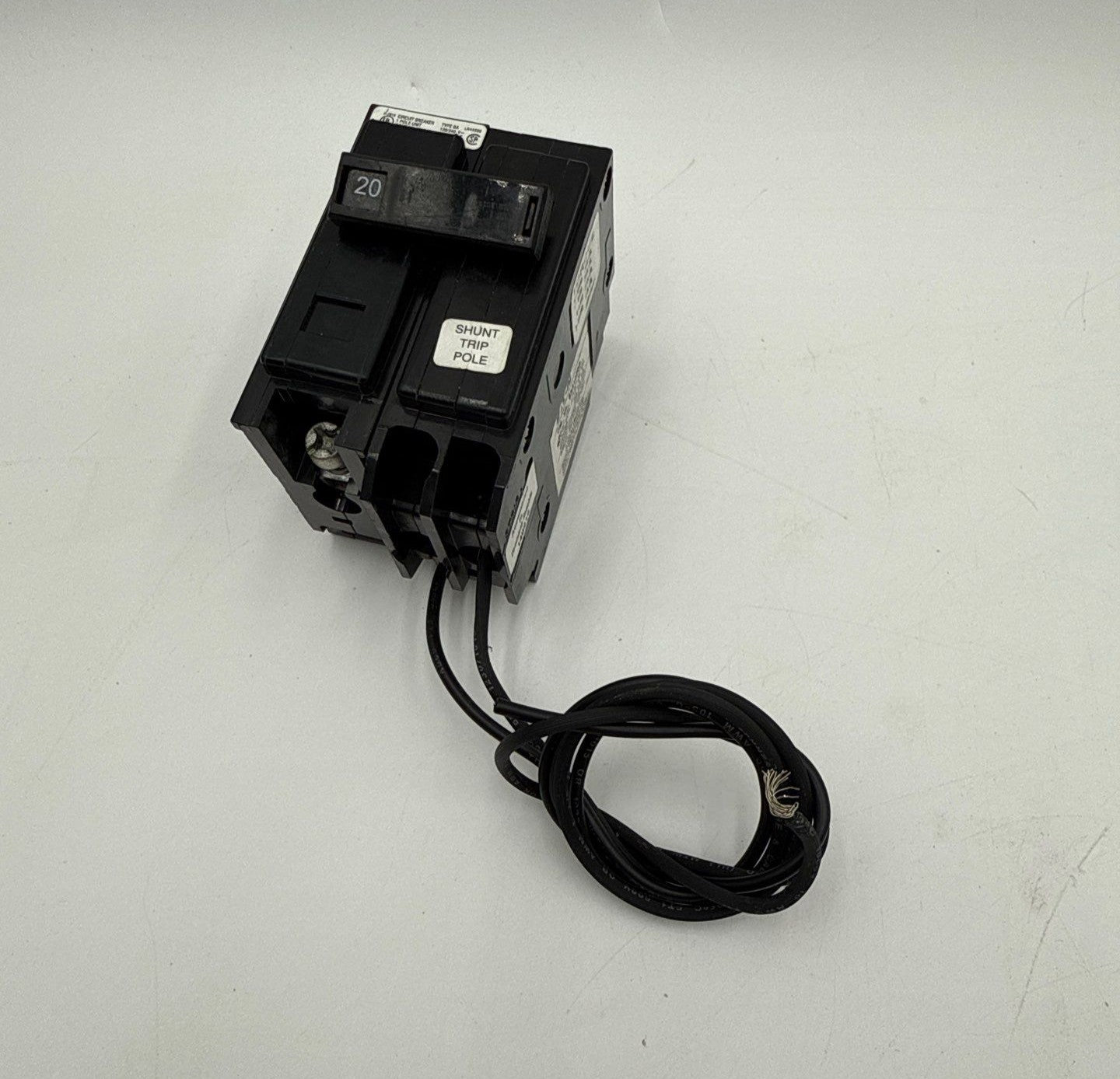 Eaton BAB1020S Circuit Breaker 20A 1P 120/240V BA Shunt Trip 20 Amp 1 Pole Used