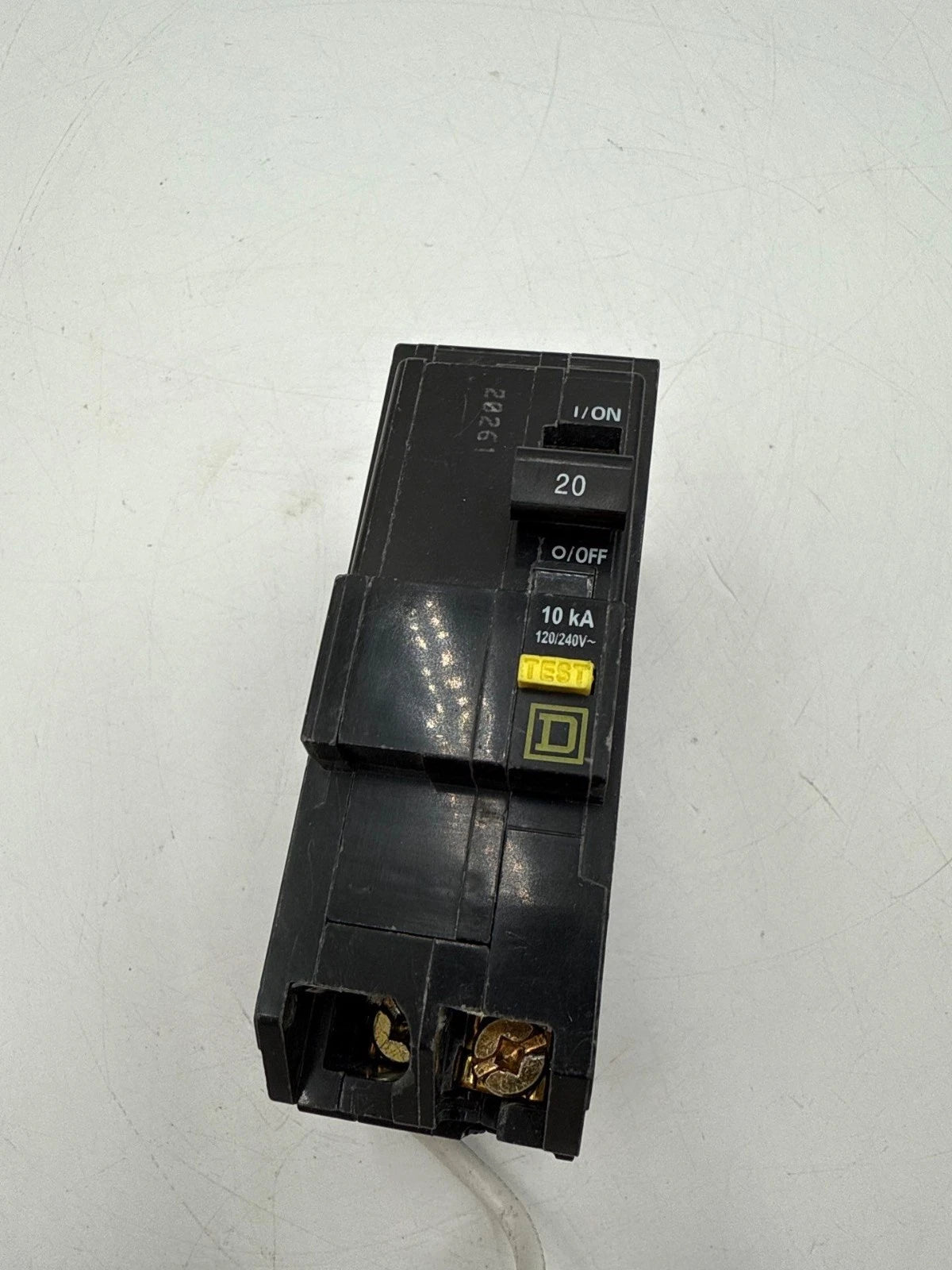 Square D QOB220GFI Circuit Breaker 20A 2P 120/240V 1PH 10kA QOB Bolt On 20 Amp Used