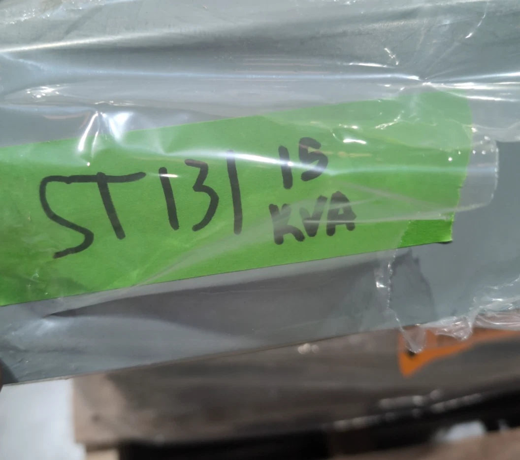 15KVA Siemens 3F3Y015D16 Transformer Pri 480V Sec 208/120V 3PH 3R Encl Outdoor New