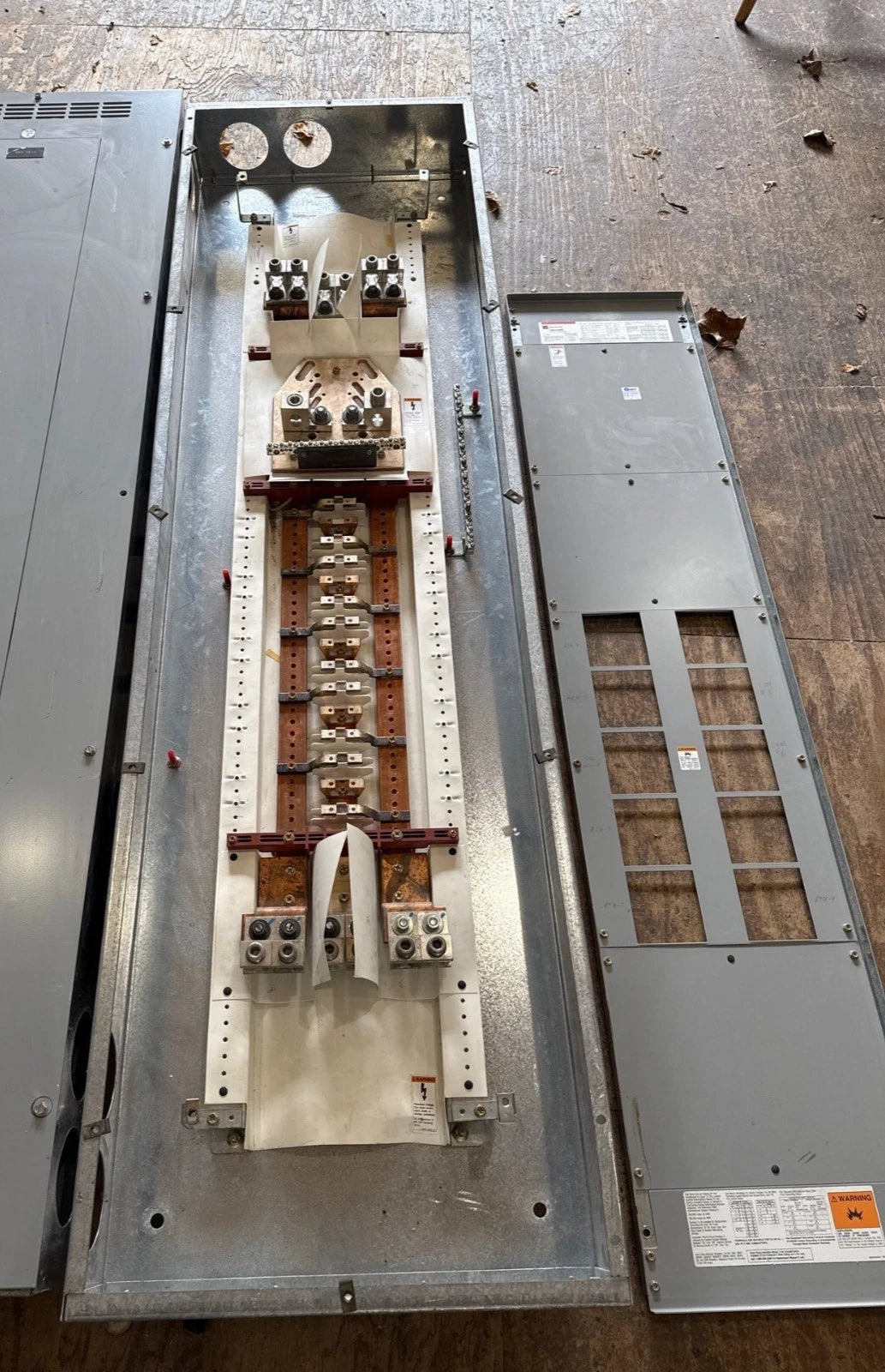 CH PRL3A Panelboard 600A 480/277V 3PH 600 Amp Indoor YS2072 MLO Panel Main Lug Used