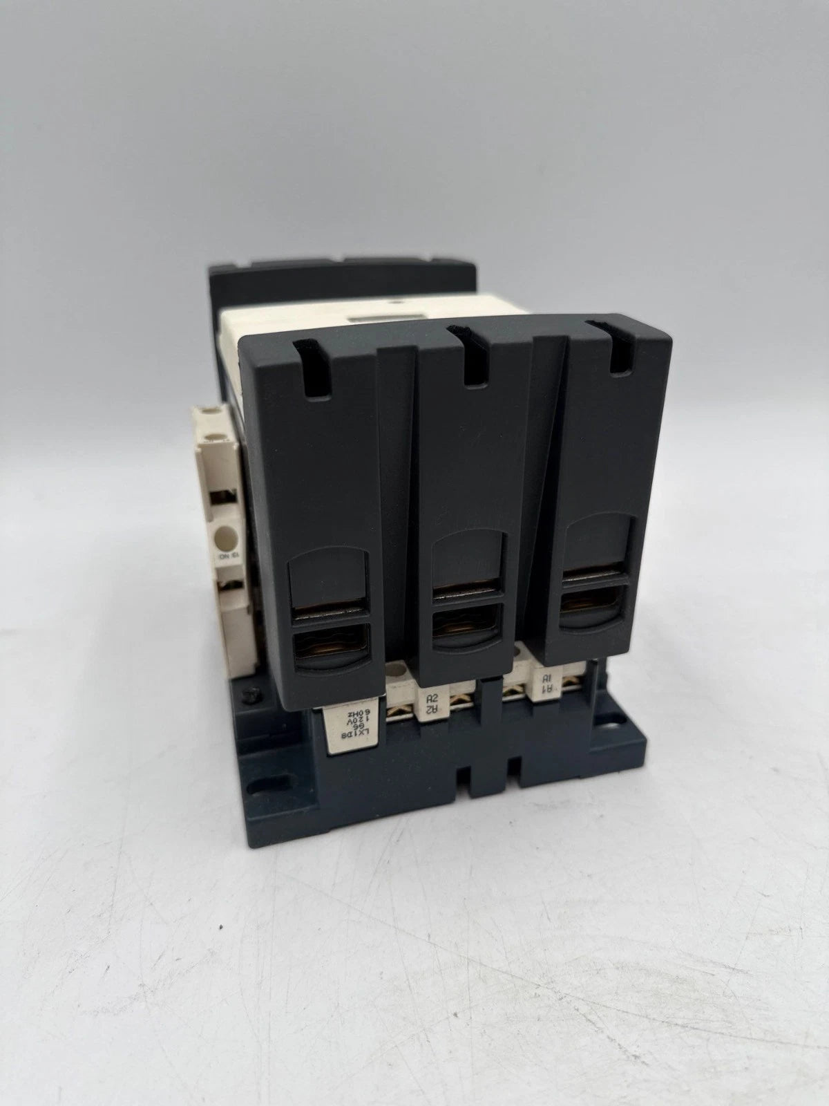 Telemecanique LC1D115 Contactor 160A 3P 600V 3PH 100HP Coil 120V LC1D115G6 Used