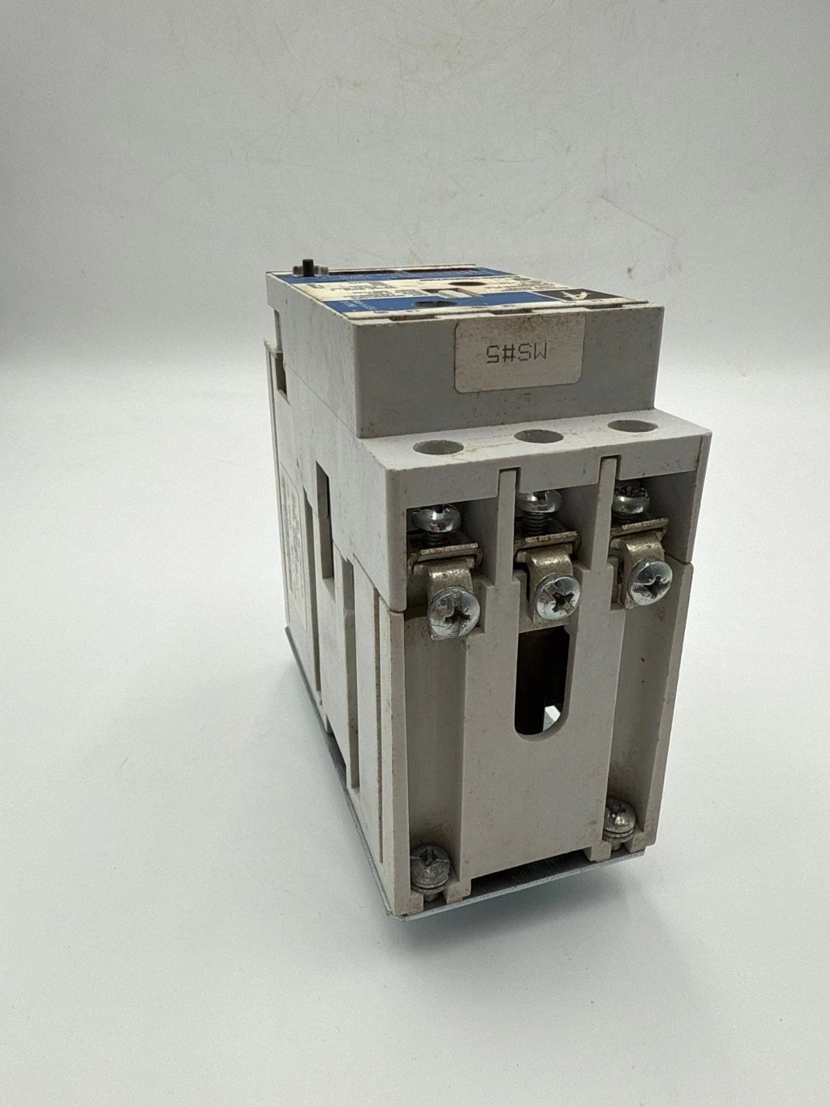 Cutler Hammer W200M1CFC Motor Starter NEMA Size 1 Control 120V 27A 3P 600V 10HP Used