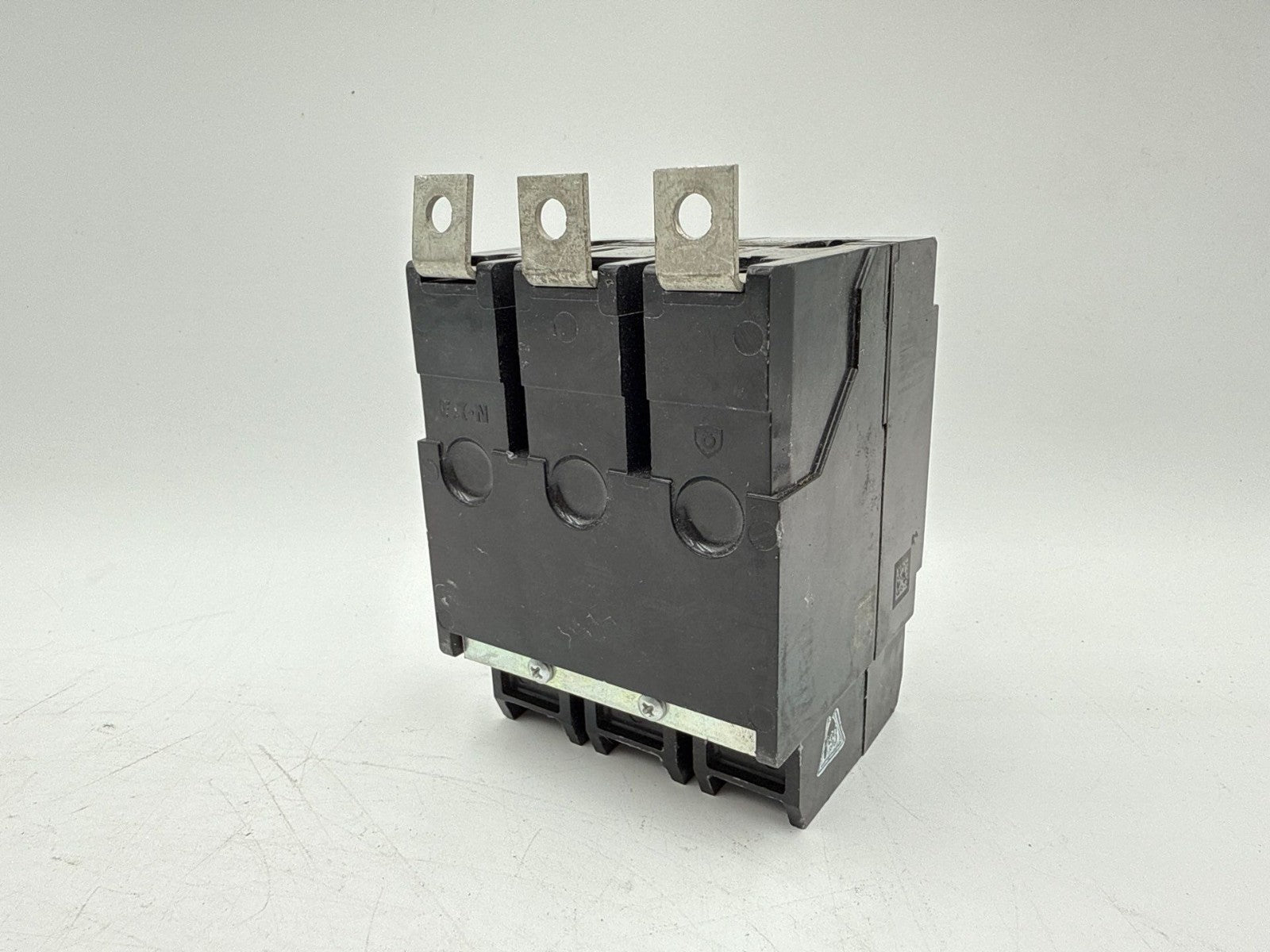 Eaton GHB3030 Circuit Breaker 30A 3P 480/277V 3PH GHB 30 Amp 3 Pole Bolt On