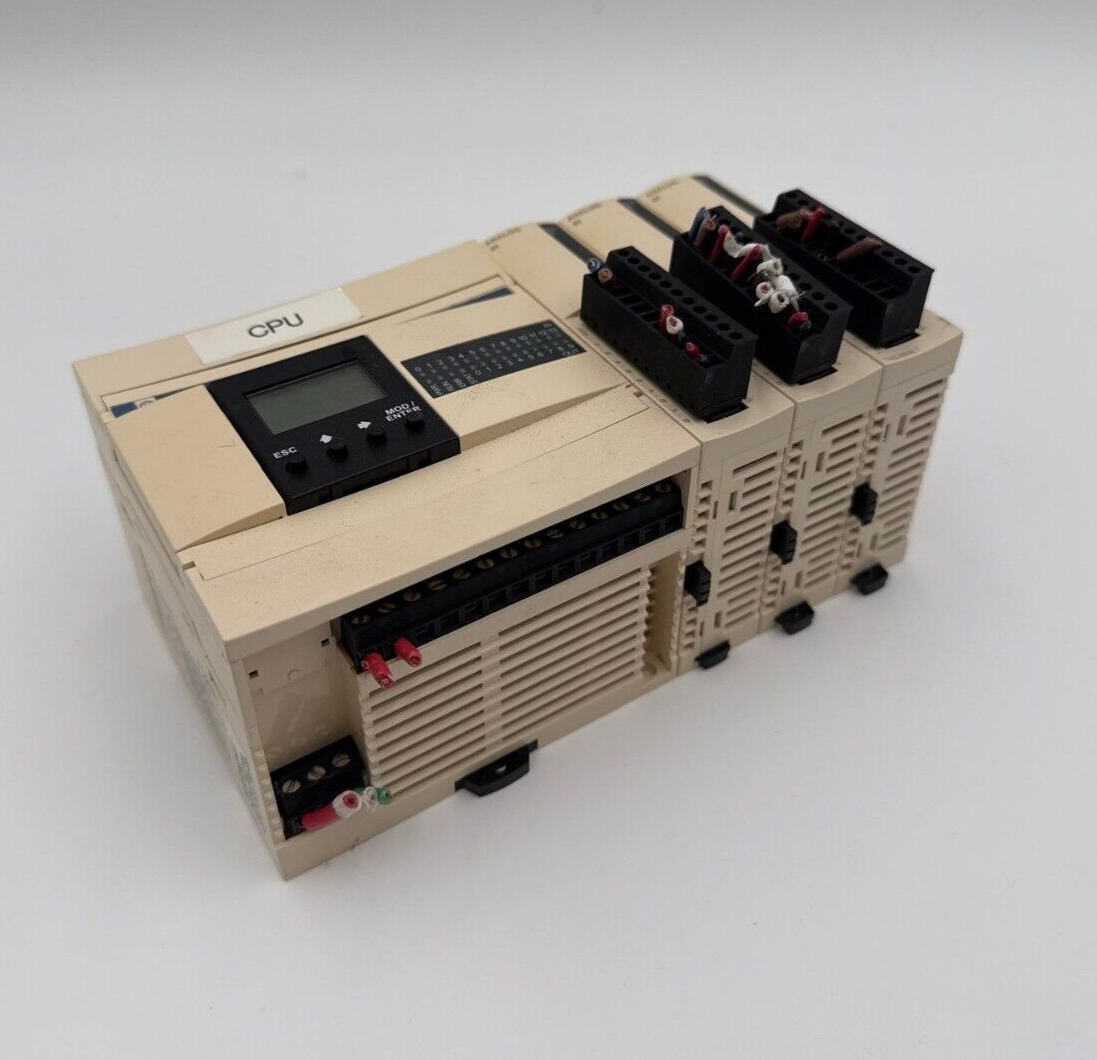 Schneider Electric TWDLCAA24DRF Used