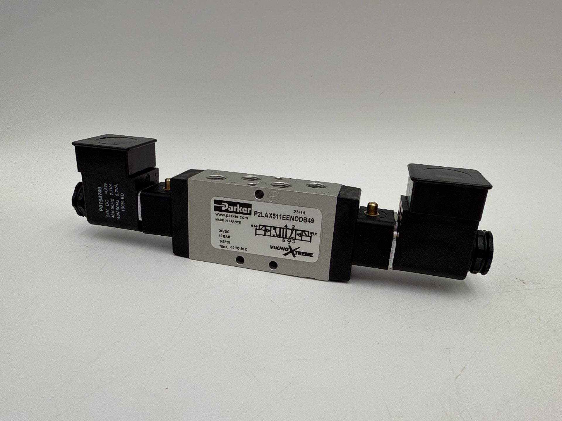 Parker P2LAX511EENDDB49 Viking Xtreme Series Pneumatic Solenoid Valve New